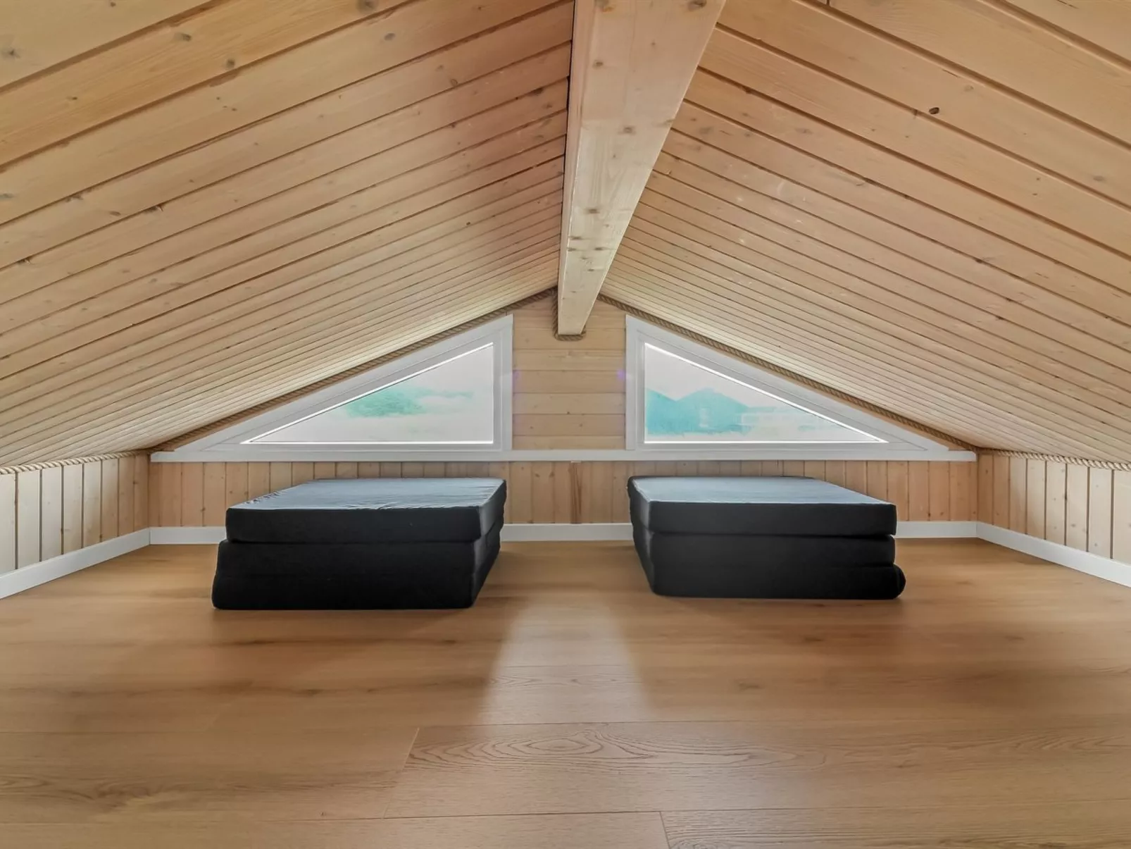 "Zuhra" - 250m from the sea-Binnen