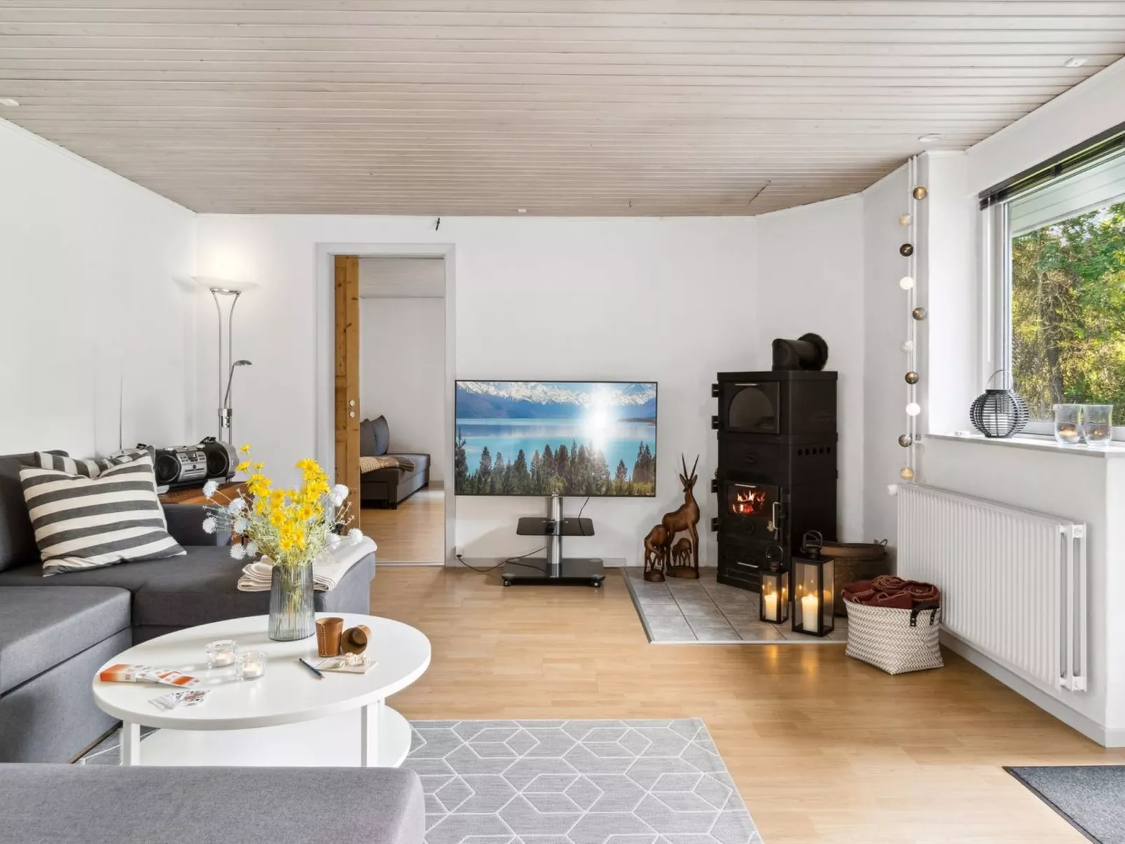 "Uolevi" - 1.3km from the sea-Binnen