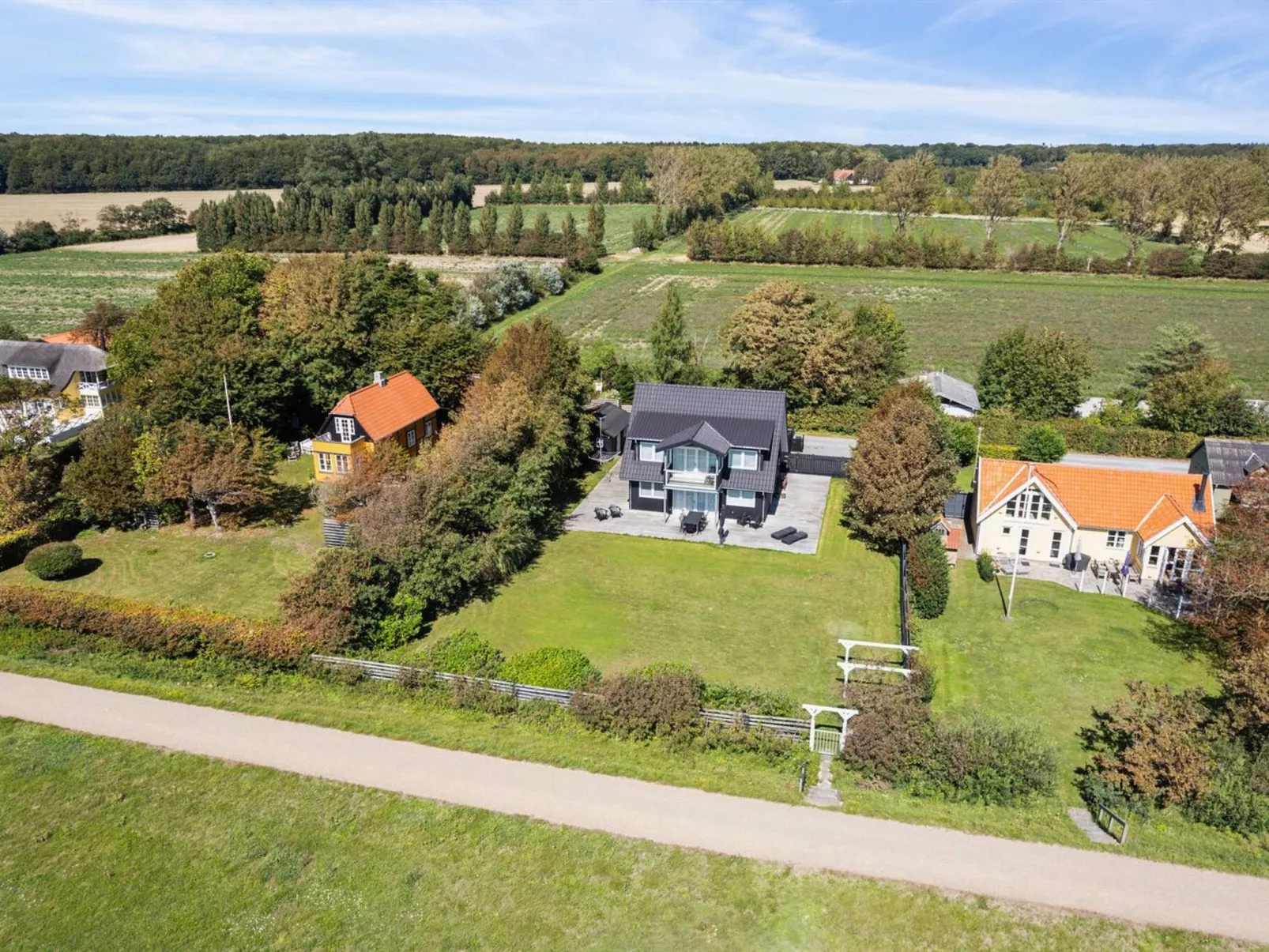 "Esme" - 30m from the sea-Buiten