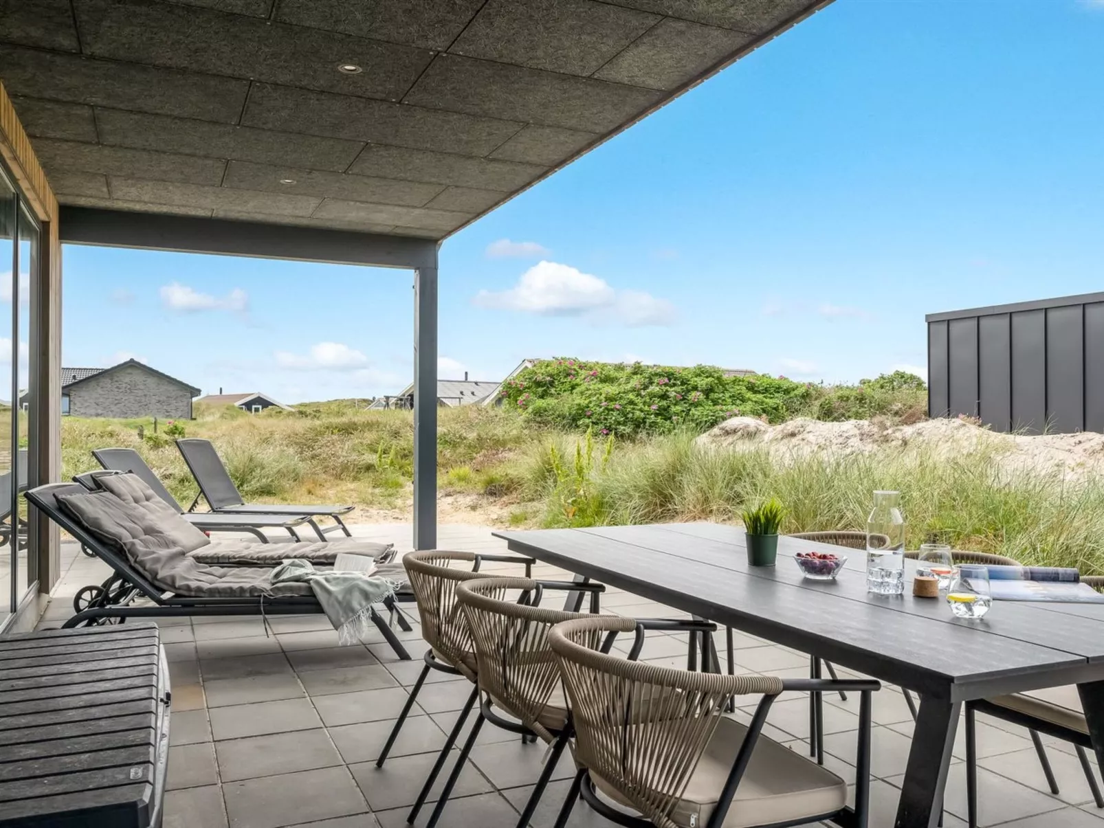 "Waldar" -  from the sea-Buiten