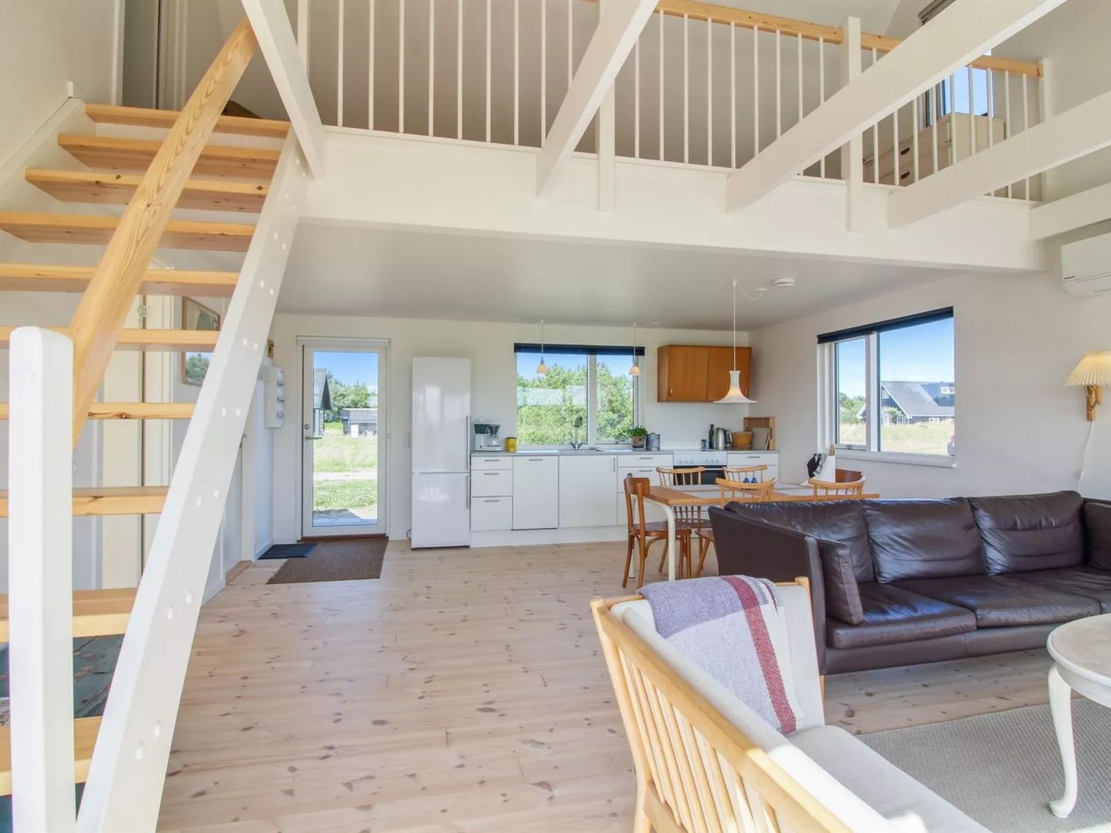 "Helga" - 800m from the sea-Binnen