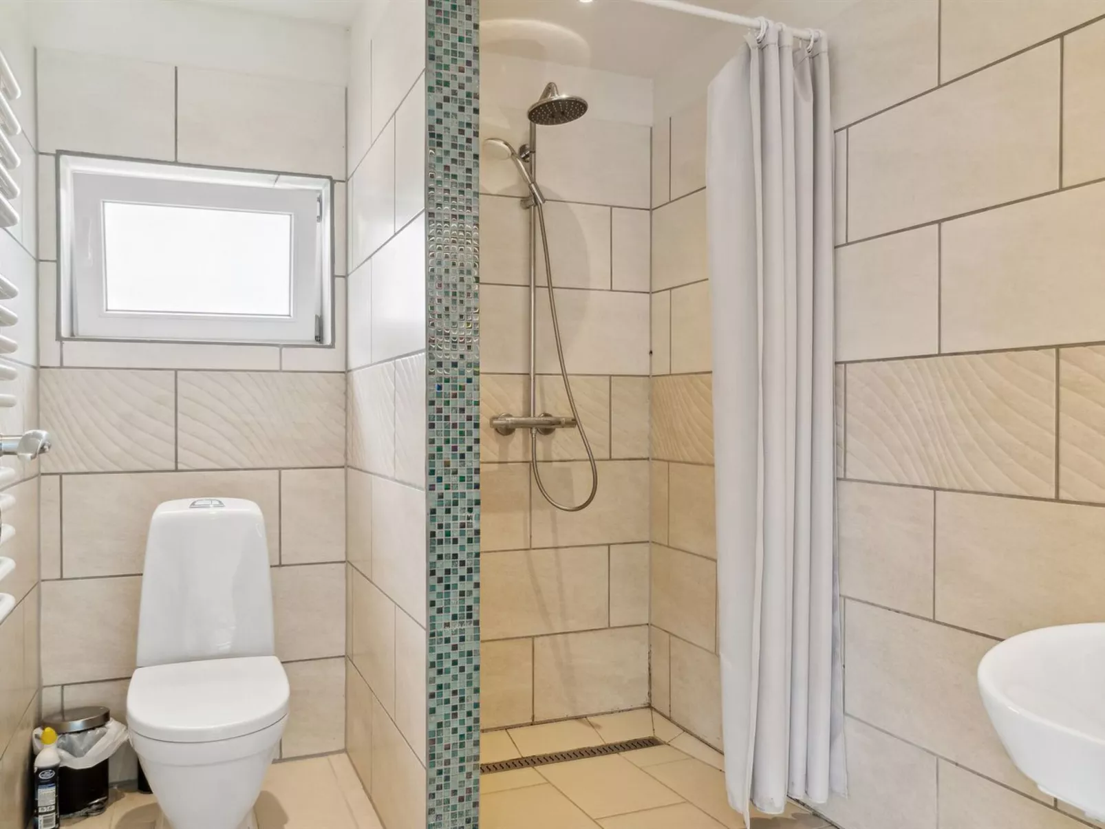 "Ronia" - 900m from the sea-Binnen