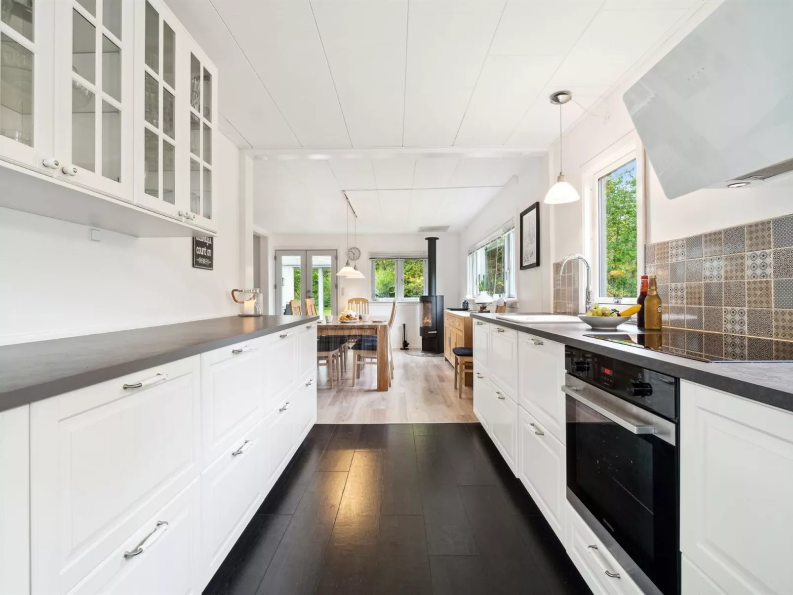 "Kirsi" - 200m from the sea-Binnen