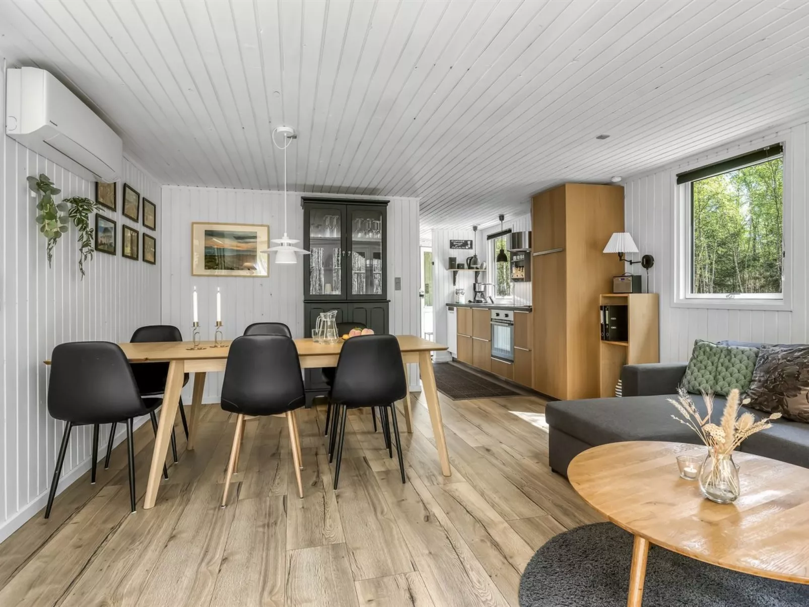 "Tellervo" - 1.5km from the sea-Binnen