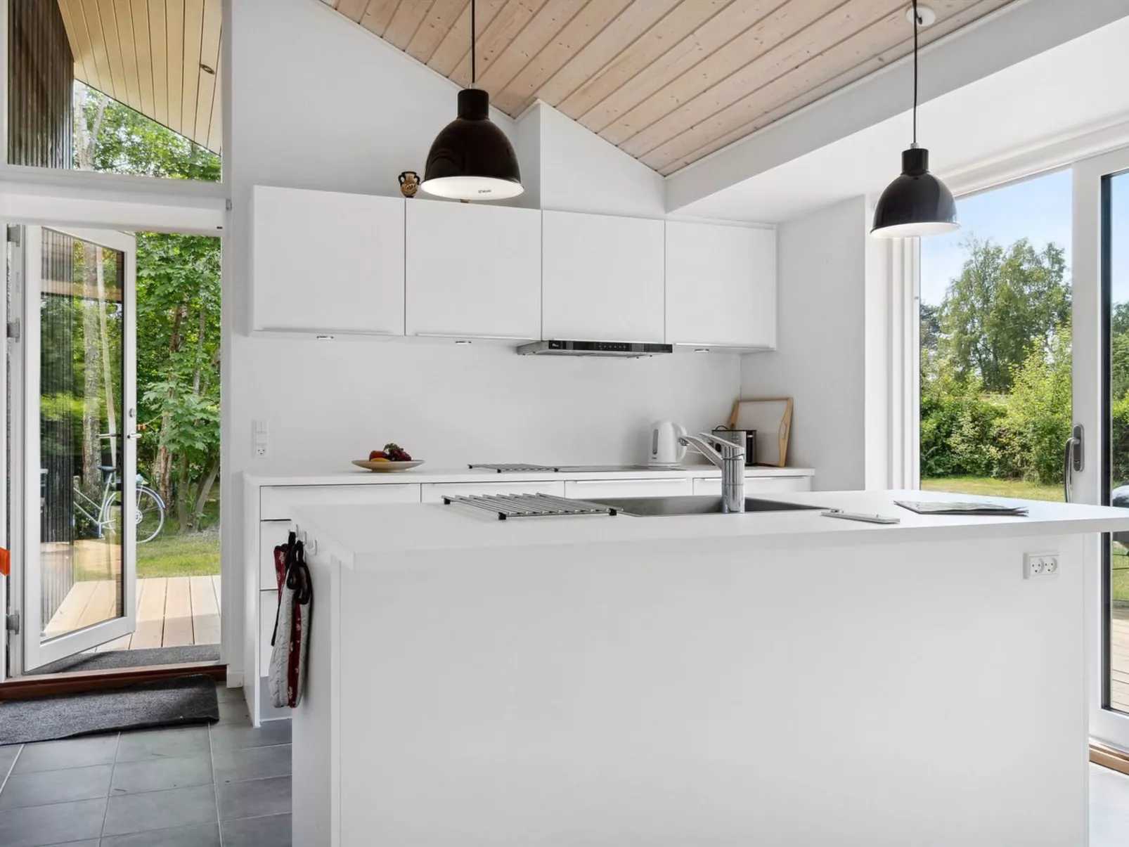 "Elin" - 200m from the sea-Binnen