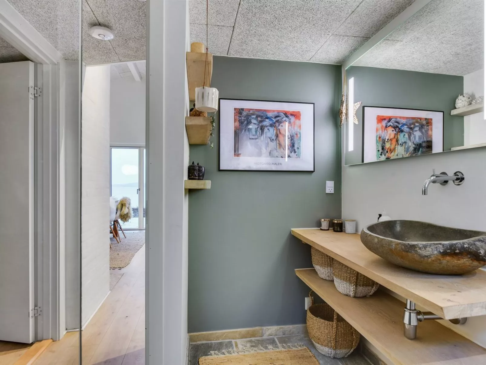 "Lika" - 25m to the fjord-Binnen