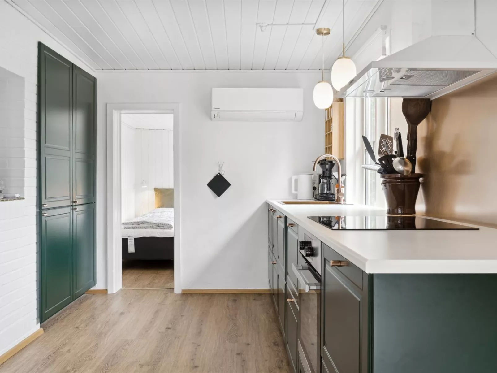 "Joseline" - 150m from the sea-Binnen