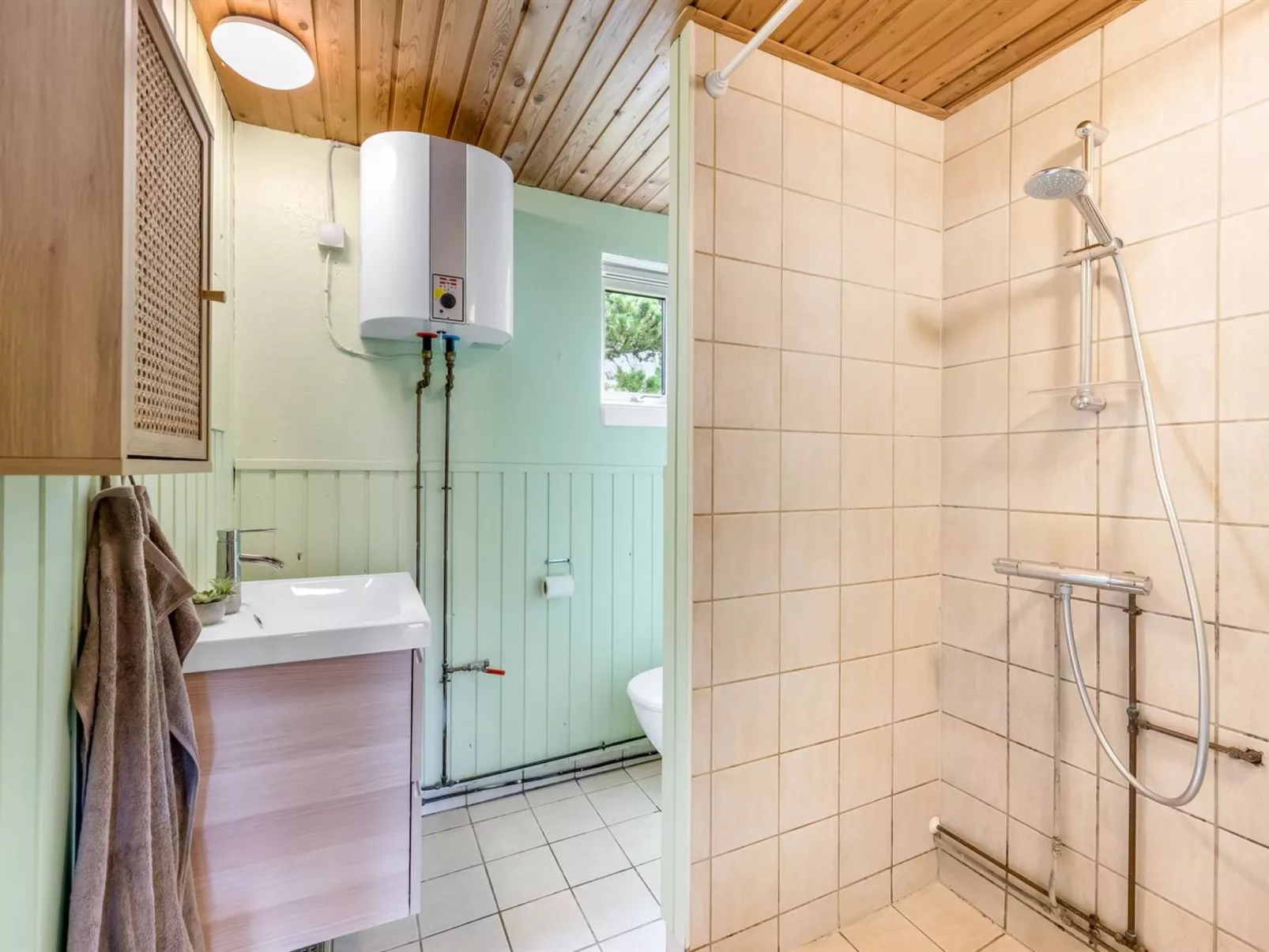 "Ljuba" - 700m from the sea-Binnen