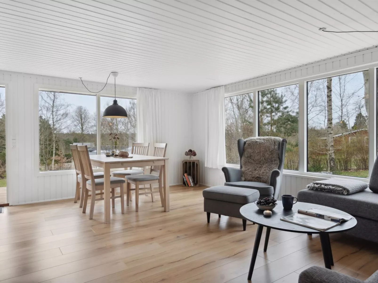 "Dome" - 7km from the sea-Binnen