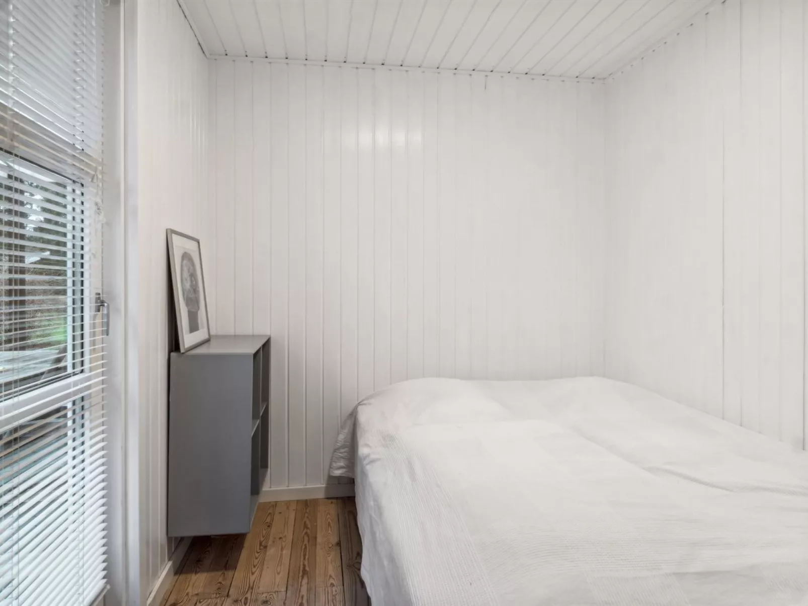 "Iliane" - 450m from the sea-Binnen