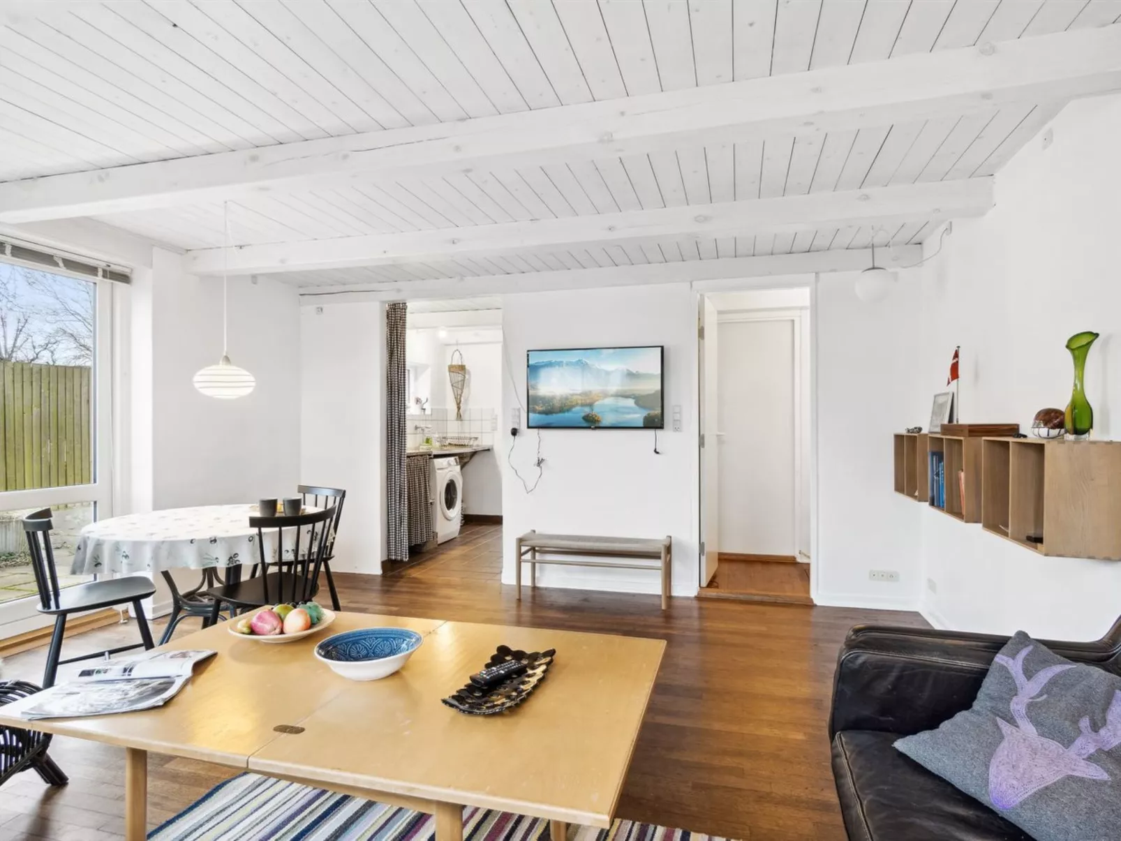 "Frodde" - 5km from the sea-Binnen