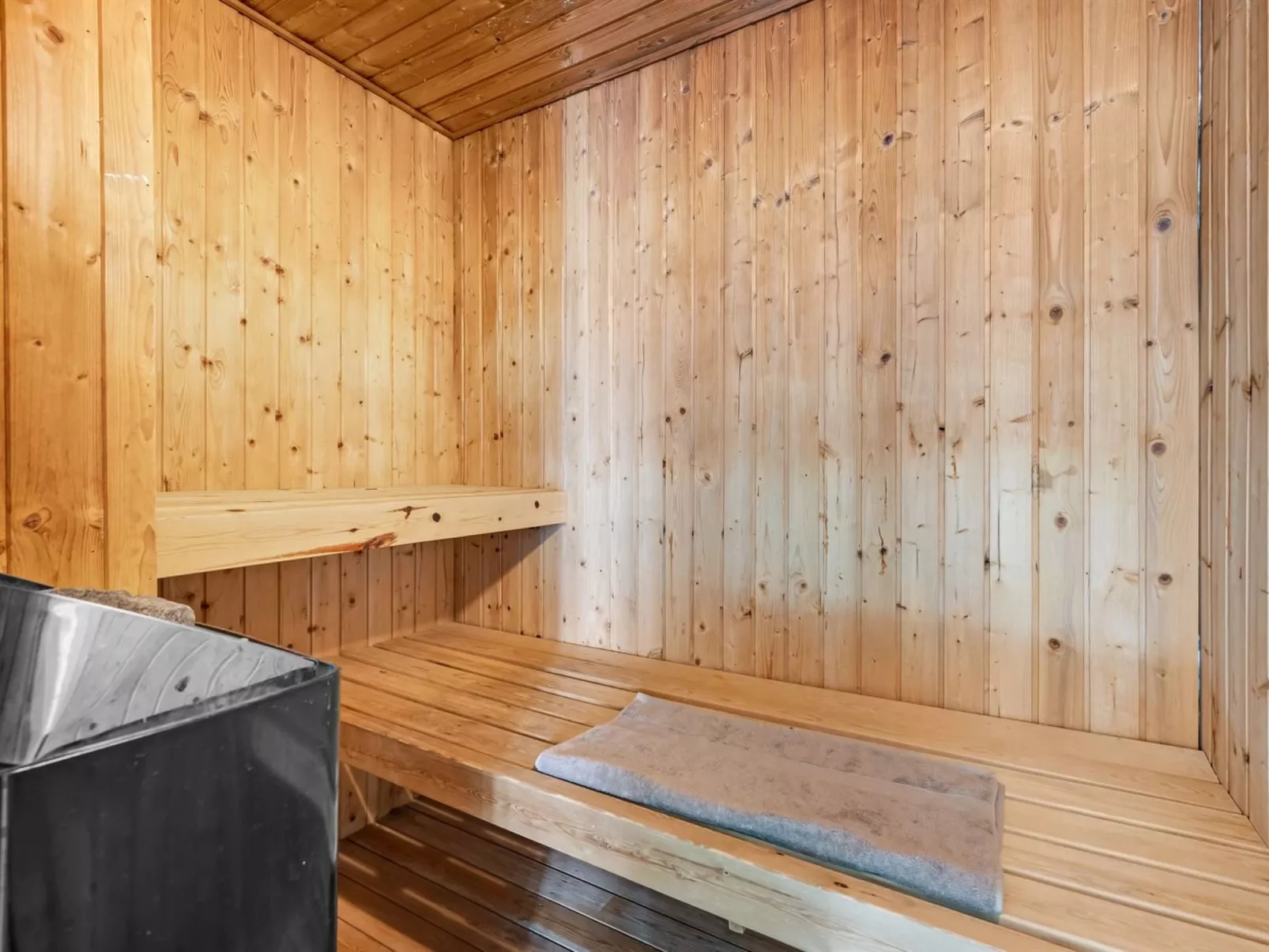 "Adia" - 300m from the sea-Binnen