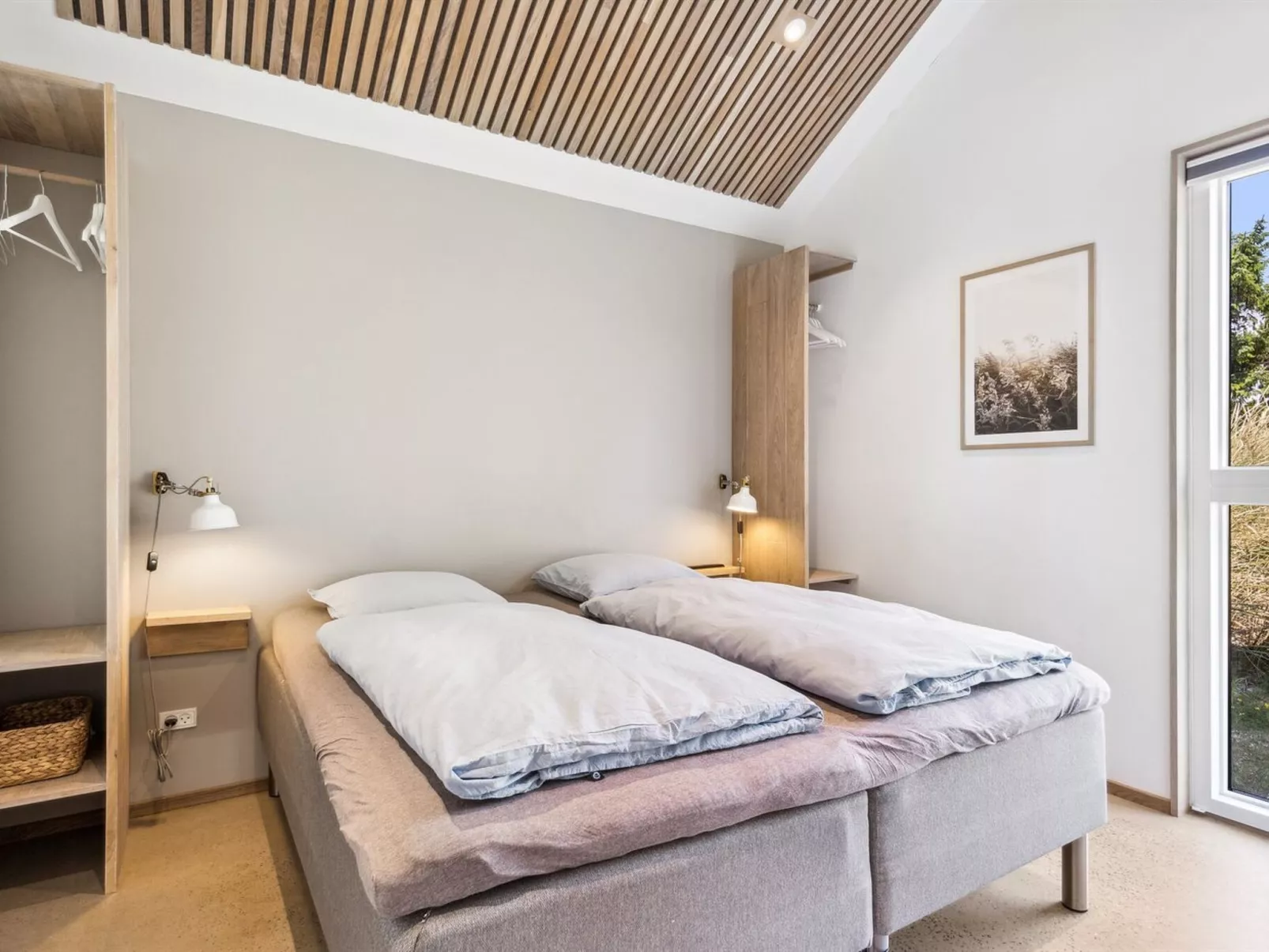 "Toyah" - 400m from the sea-Binnen