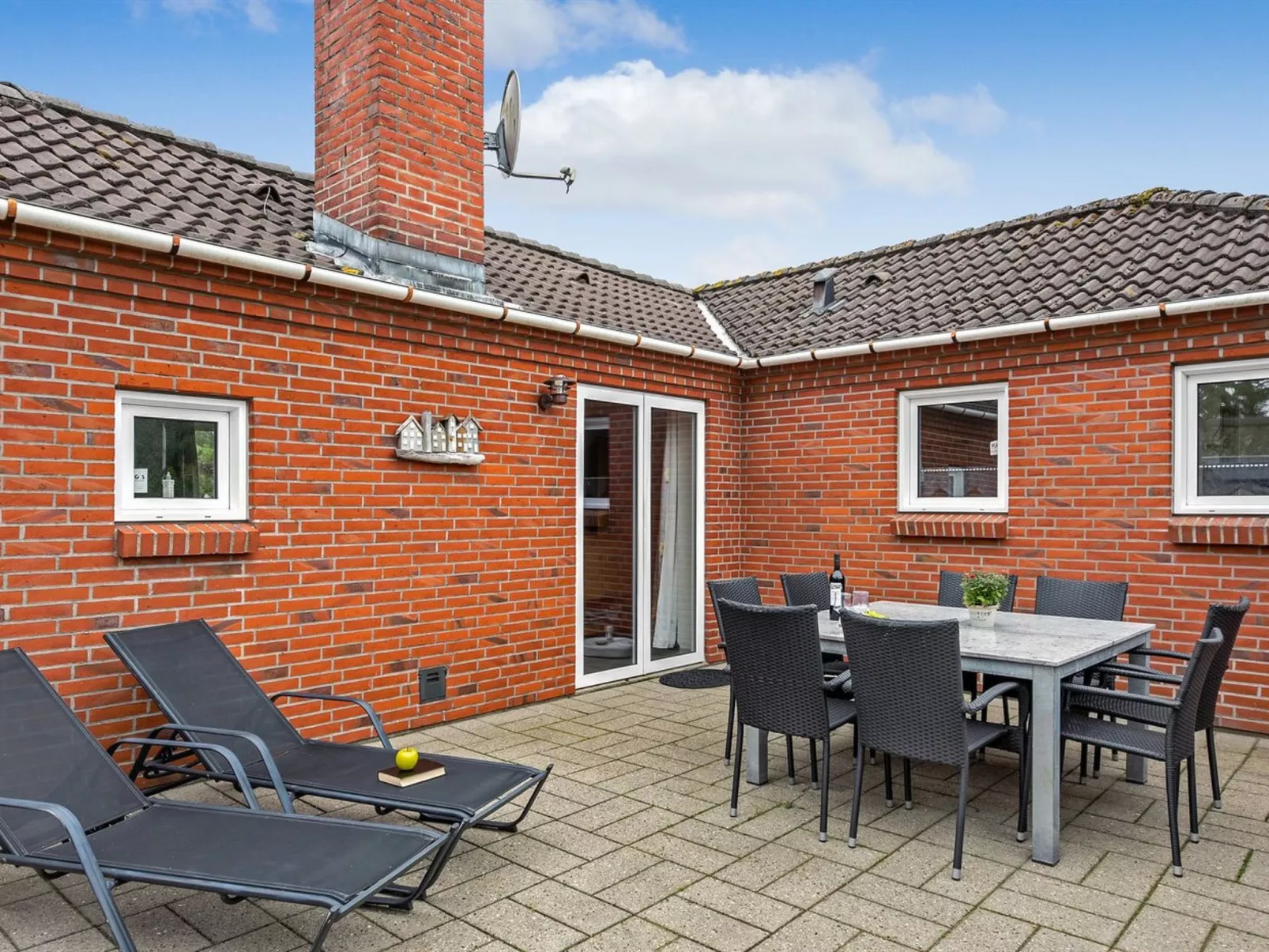 "Pernilla" - 2km from the sea-Buiten