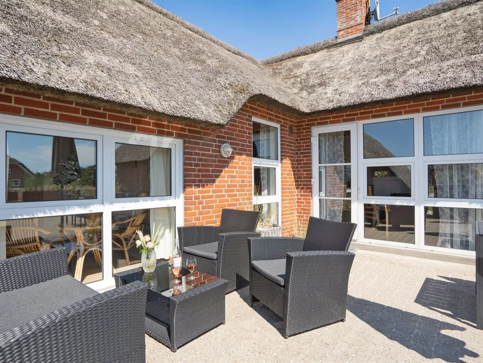 "Viana" - 100m from the sea-Buiten