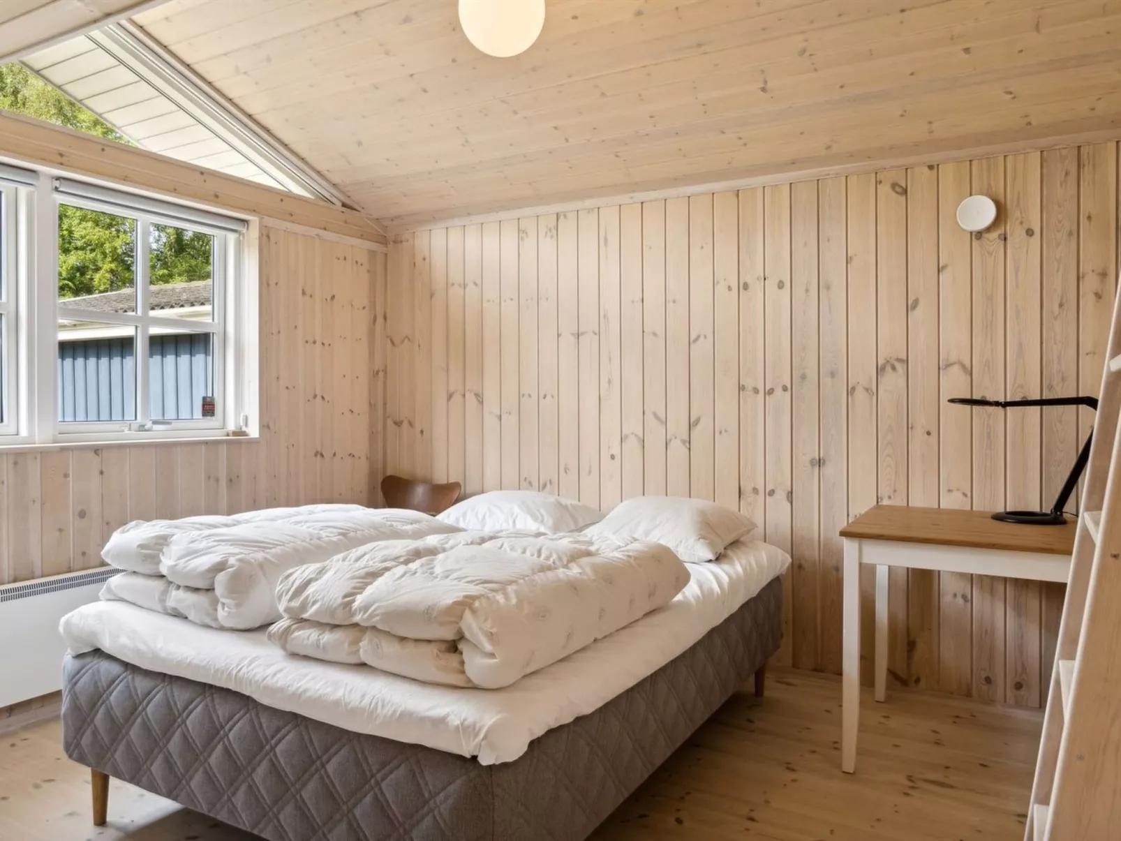 "Launo" - 1.1km to the fjord-Binnen