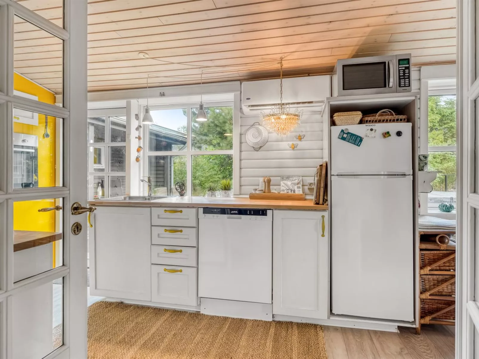 "Ellinore" -  from the sea-Binnen