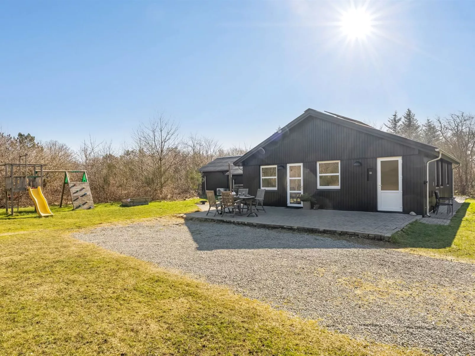 "Karmen" - 250m to the fjord-Buiten