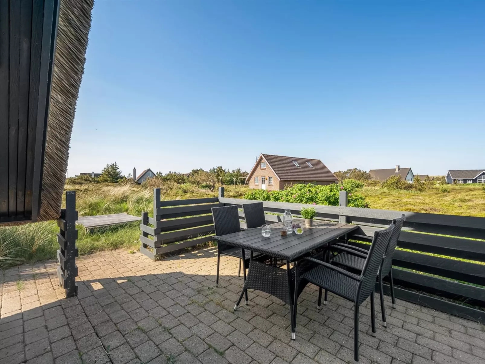 "Arlina" - 600m from the sea-Buiten