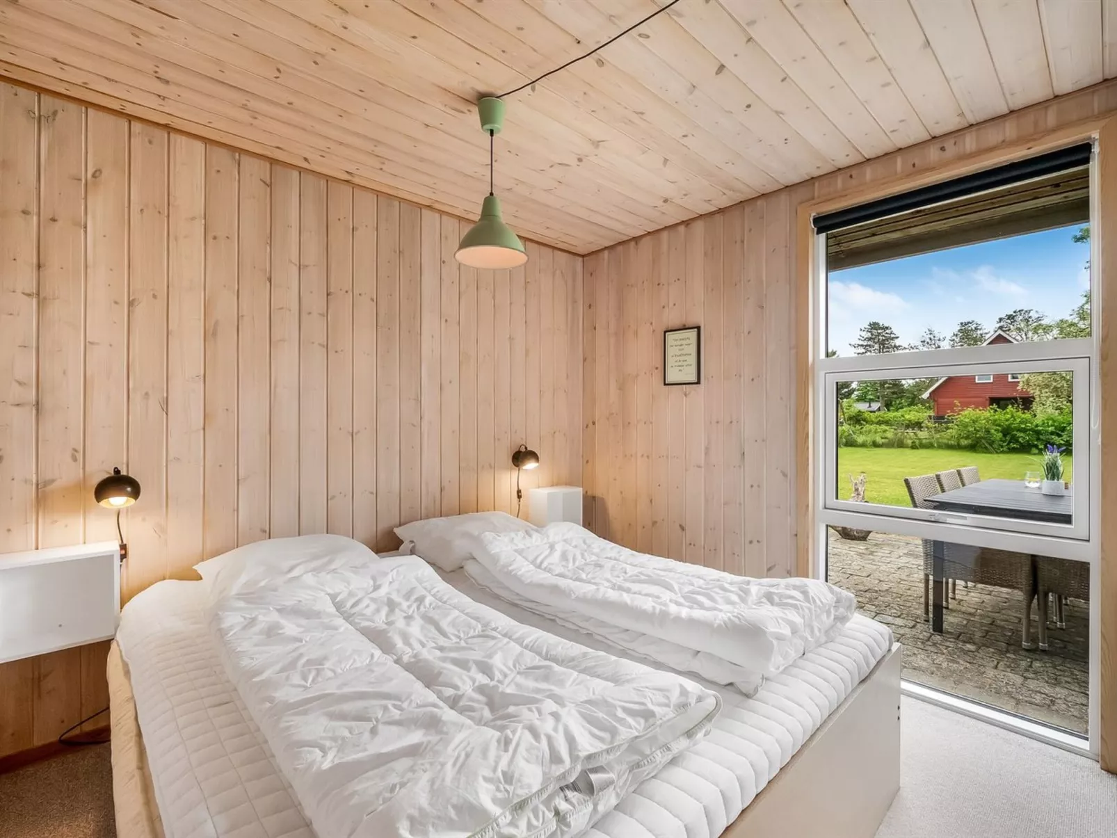 "Tian" - 400m to the fjord-Binnen