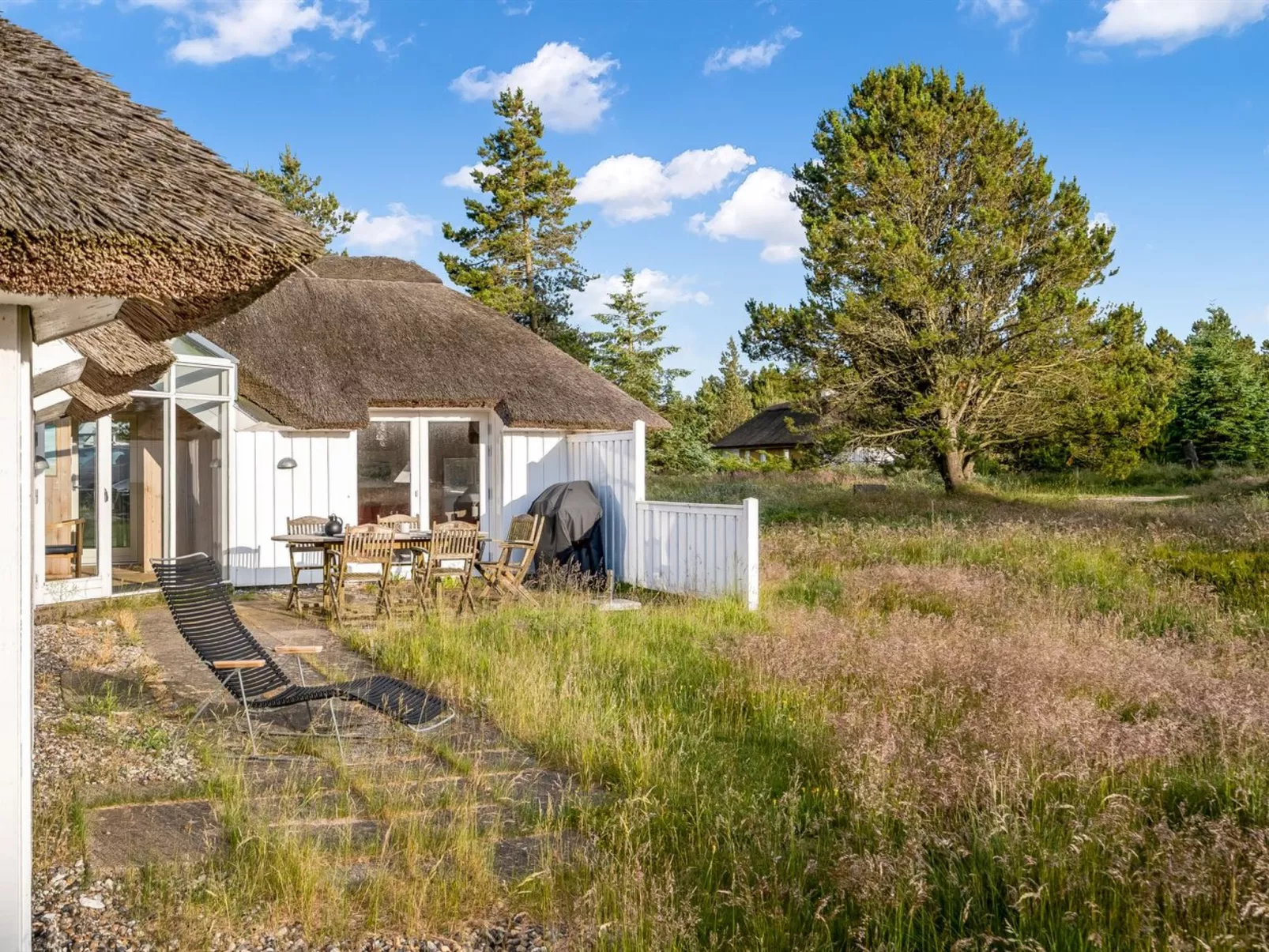 "Elenor" - 1.1km from the sea-Buiten