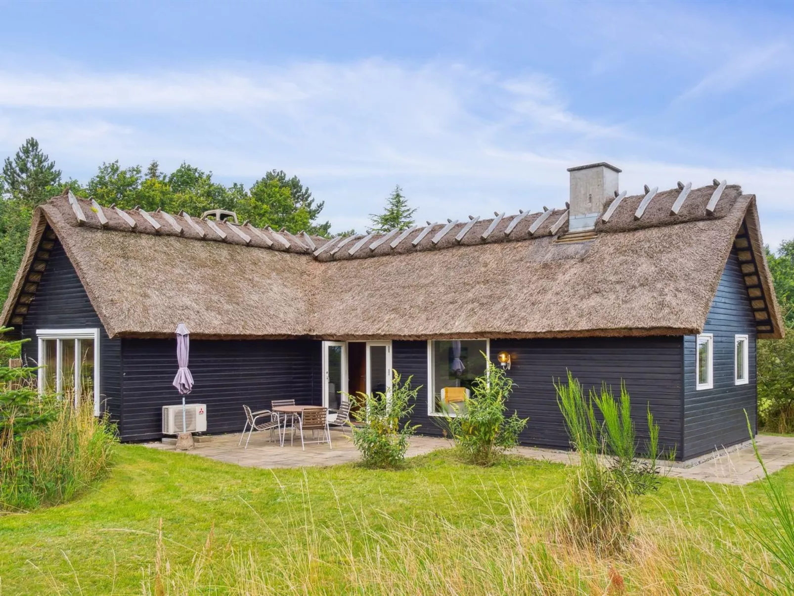 "Emeli" - 100m from the sea-Buiten