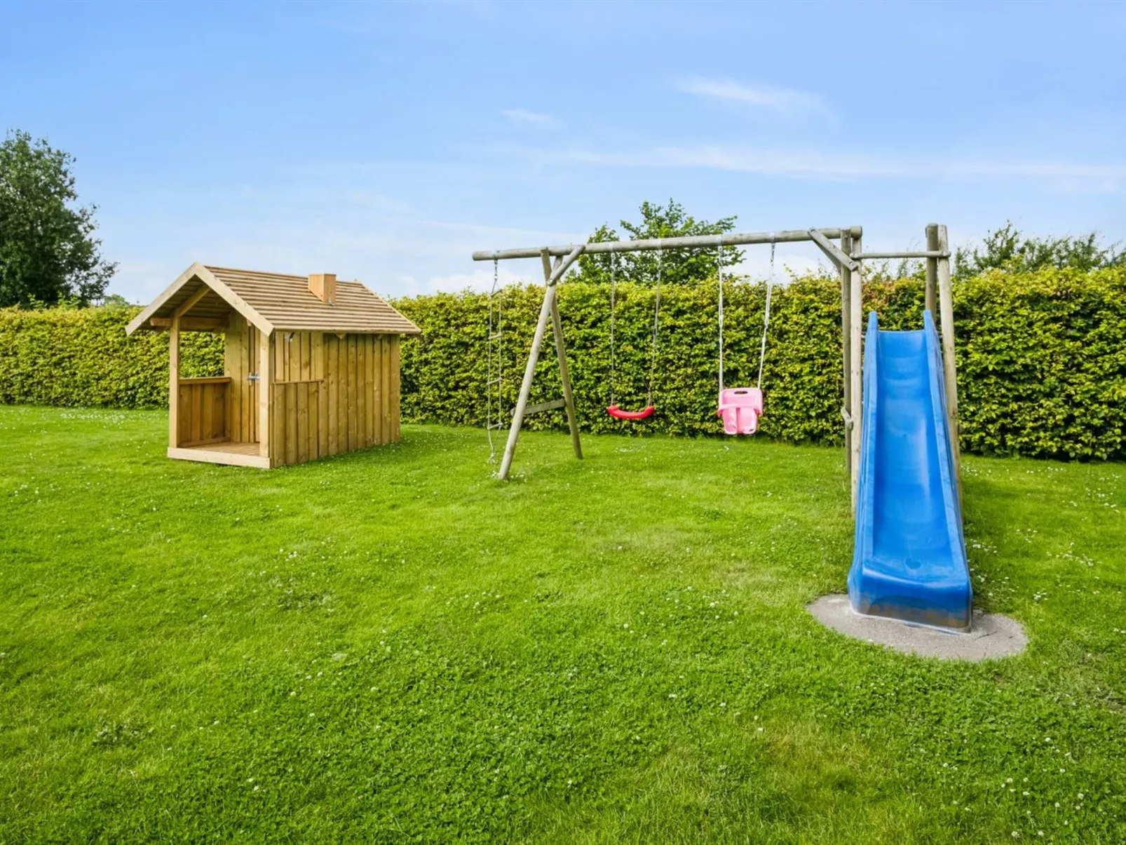 "Gloria" - 500m from the sea-Buiten