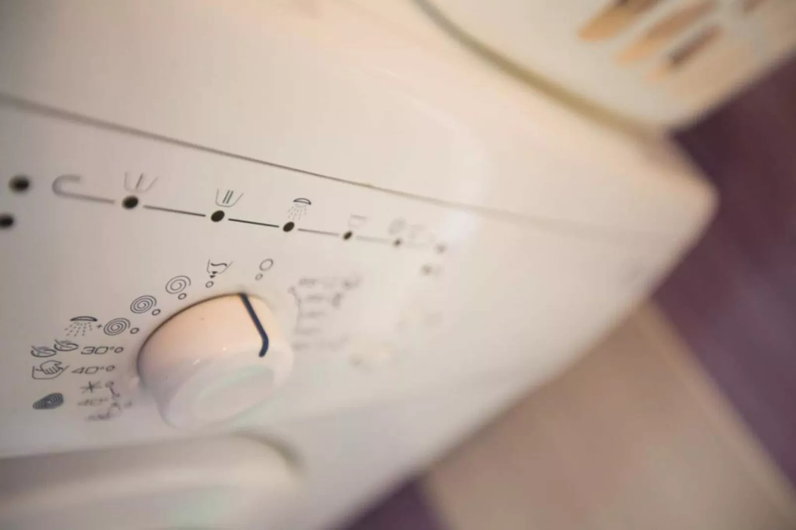 Guest House Gugily- Twin Room with Shared Bathroom and City View (4)-Sfeer