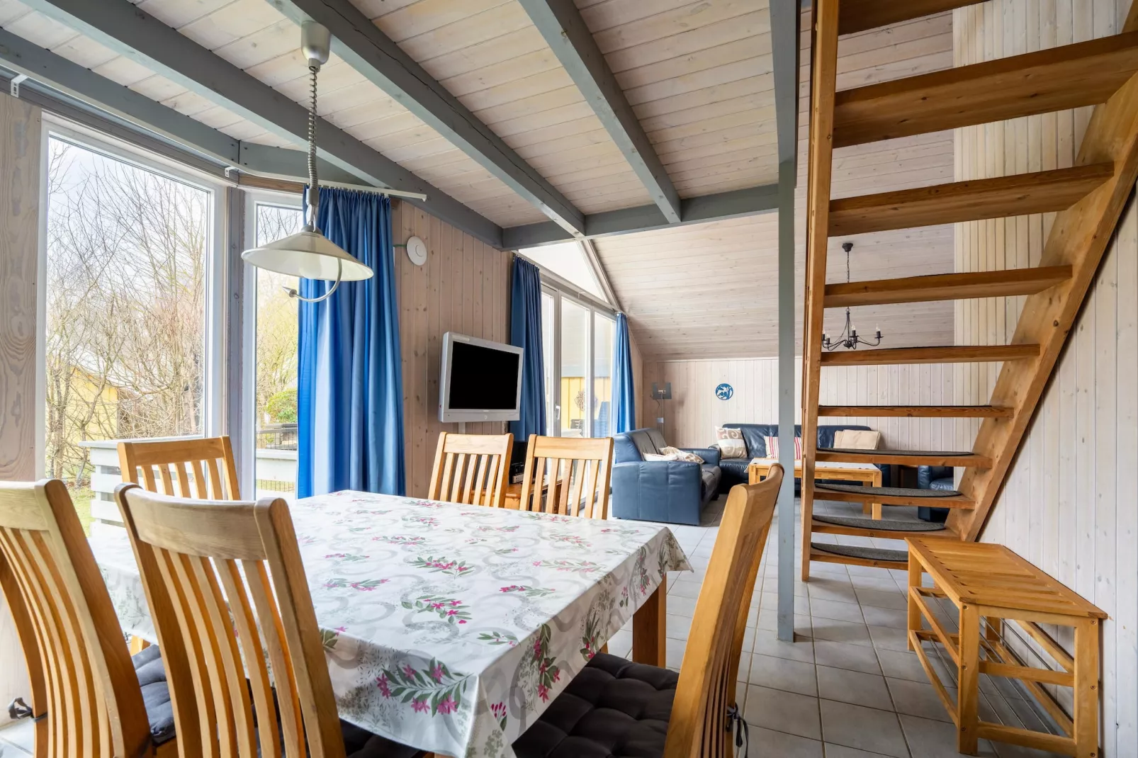 FH Wildgans Comfort mit Sauna & Kaminofen 81 qm 81-Eetkamer