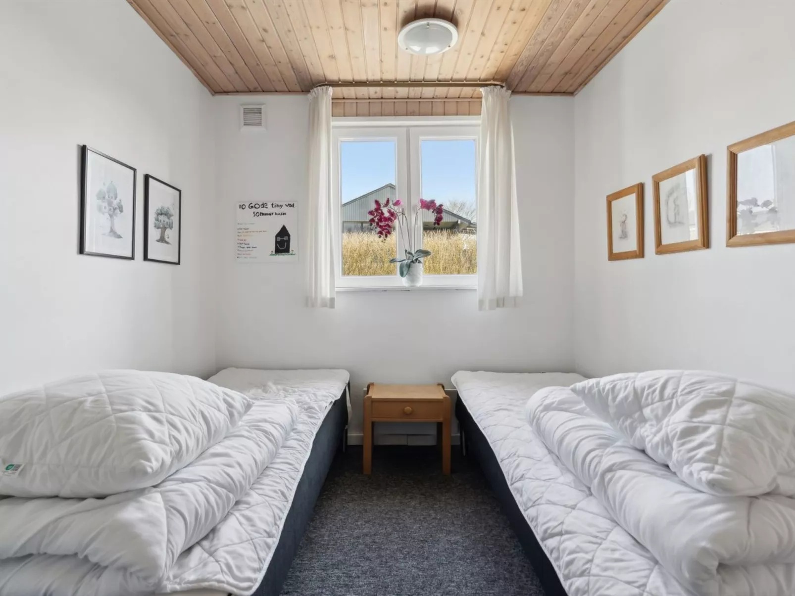 "Vemund" - 500m from the sea-Binnen