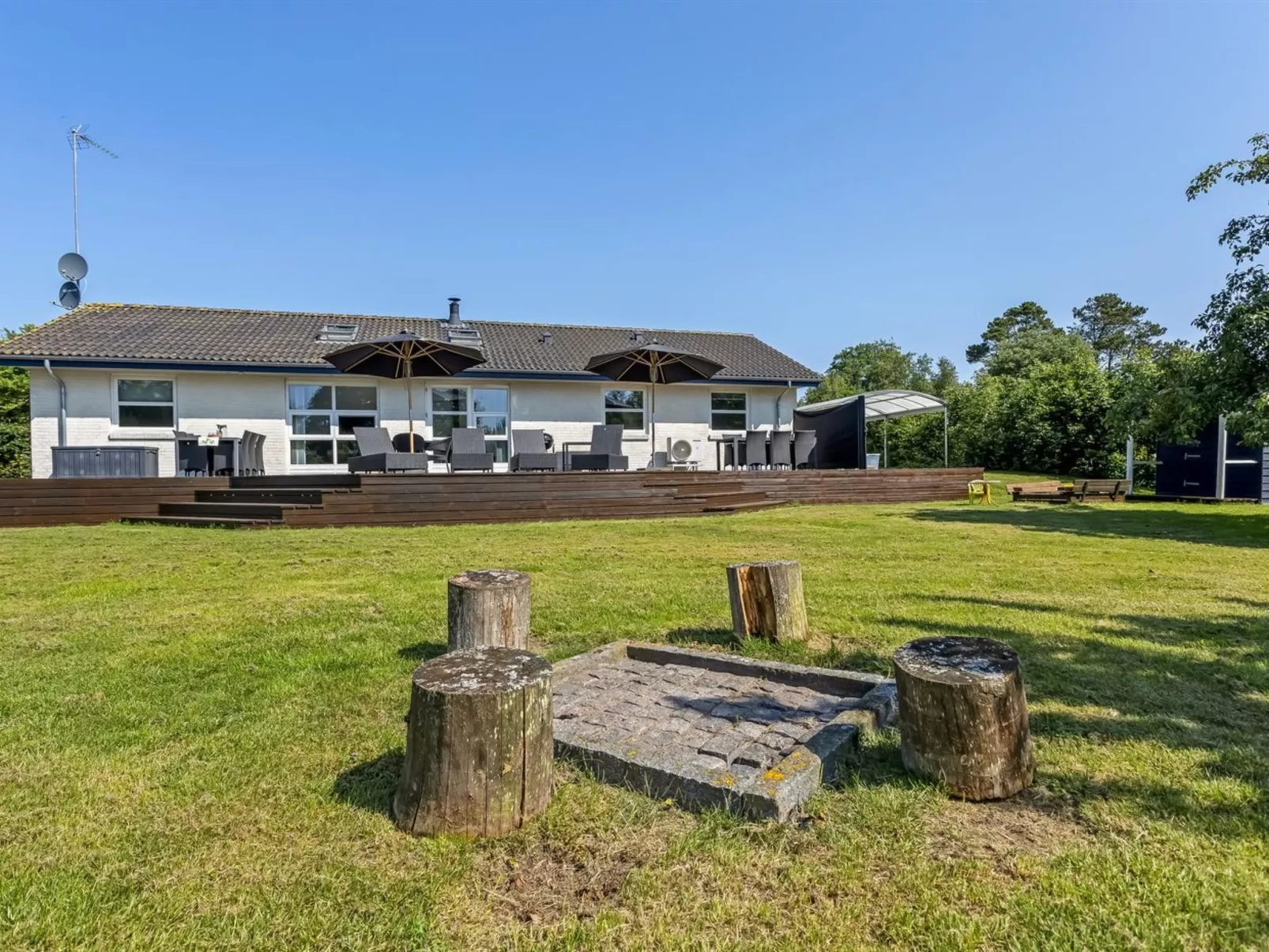 "Laulu" - 200m from the sea-Buiten