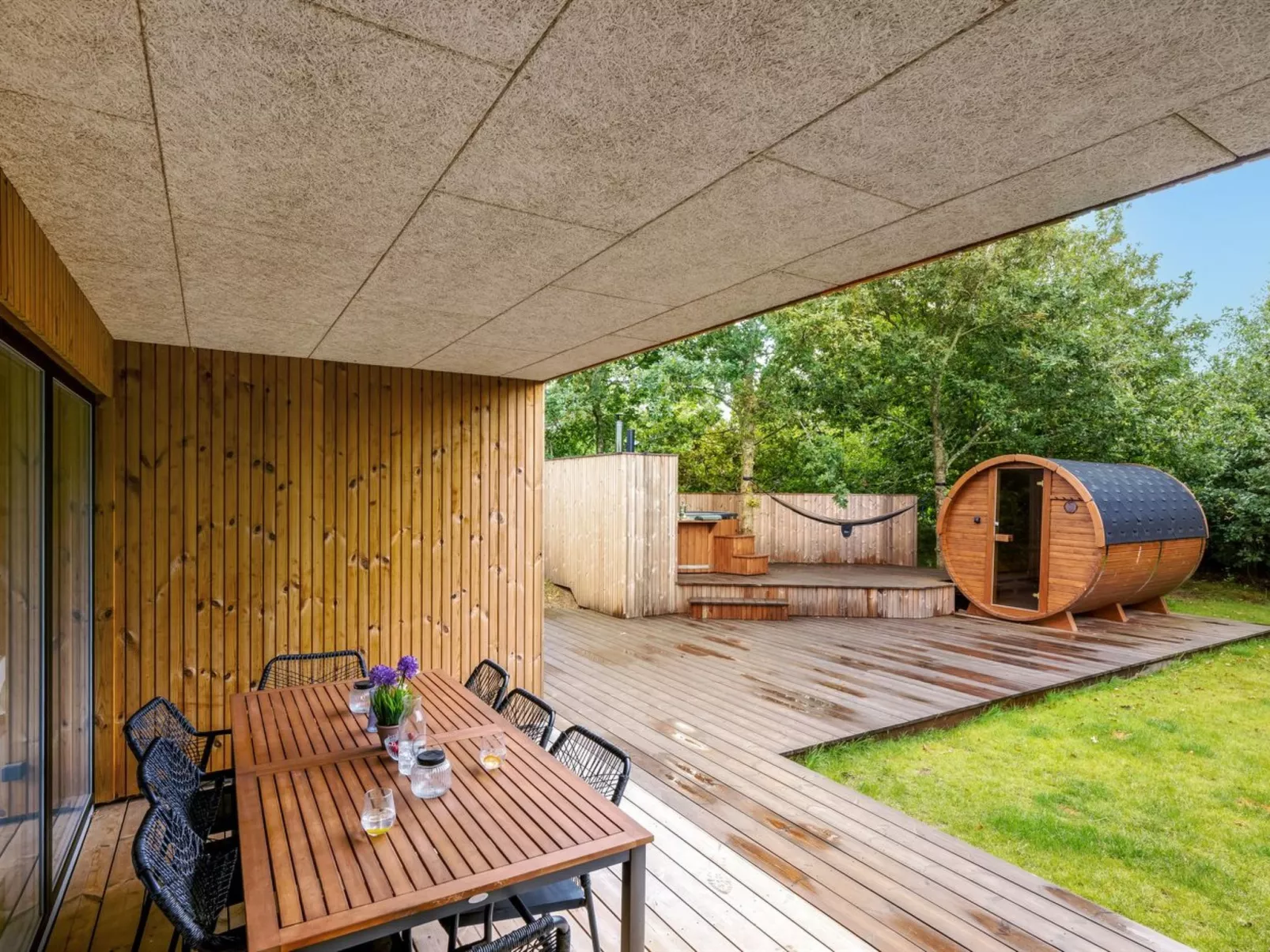 "Liutulf" - 350m to the fjord-Buiten