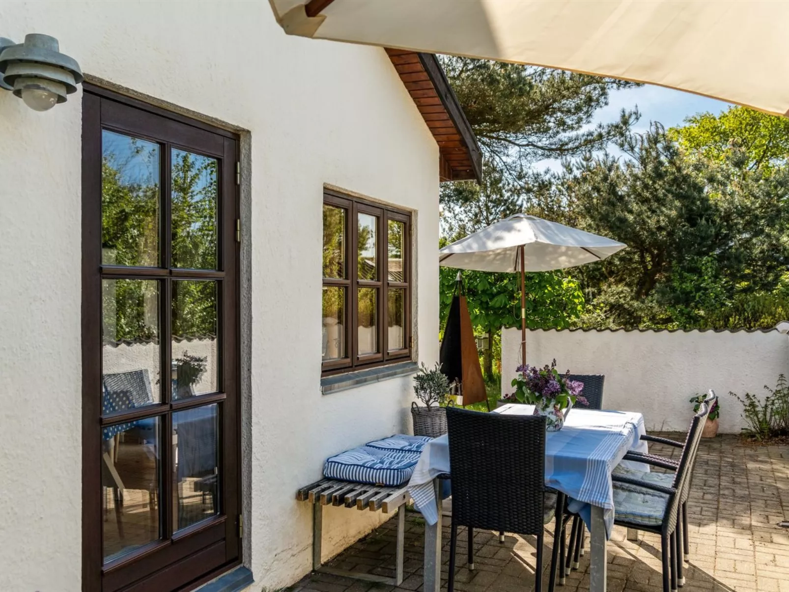 "Gunnild" -  from the sea-Buiten