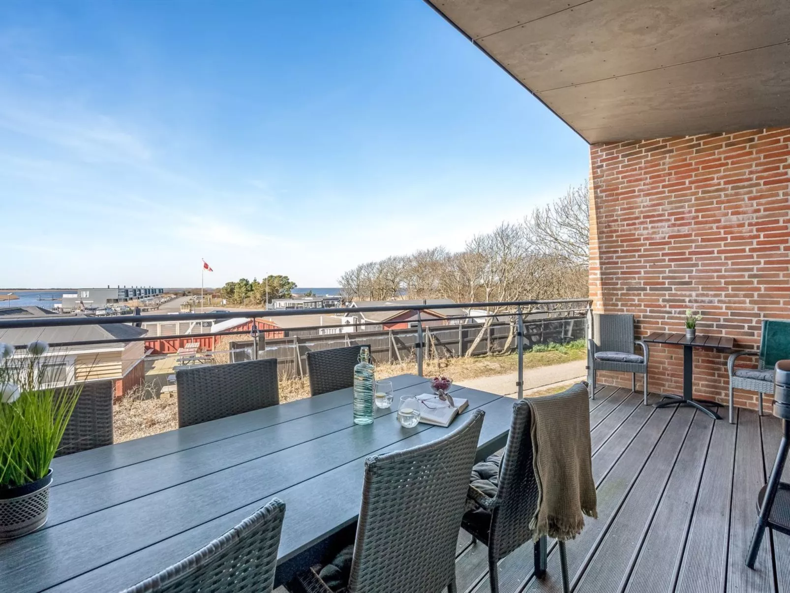 "Gustav" - 100m to the fjord-Buiten