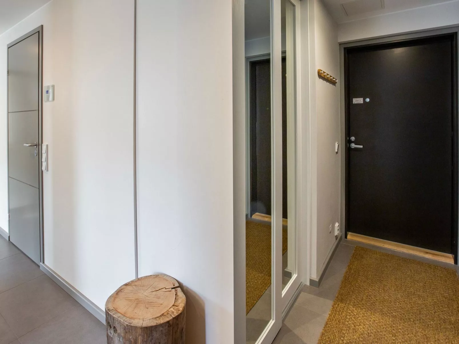 Tunturinlaita c 9-Binnen