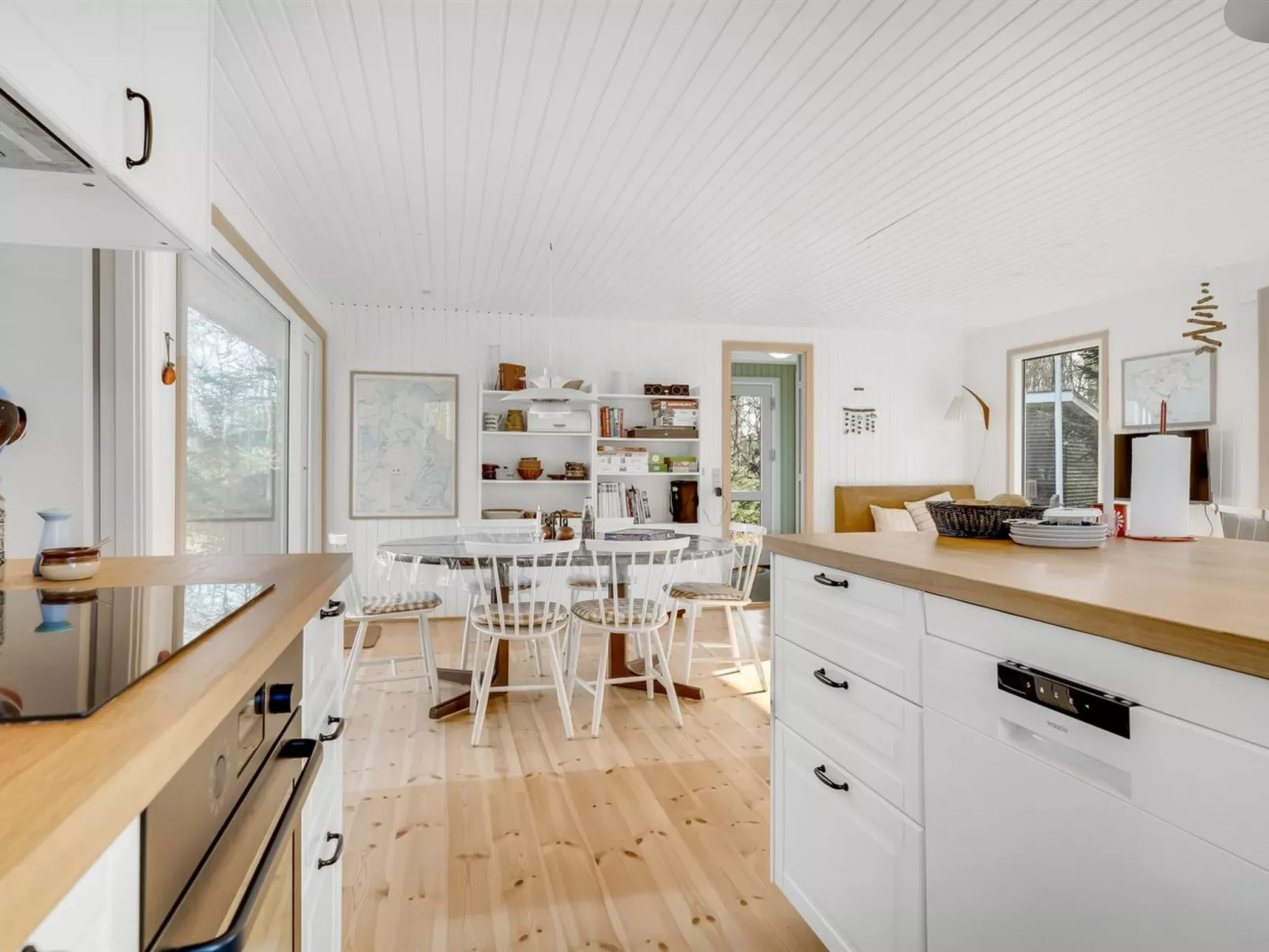 "Elisabete" - 200m to the fjord-Binnen