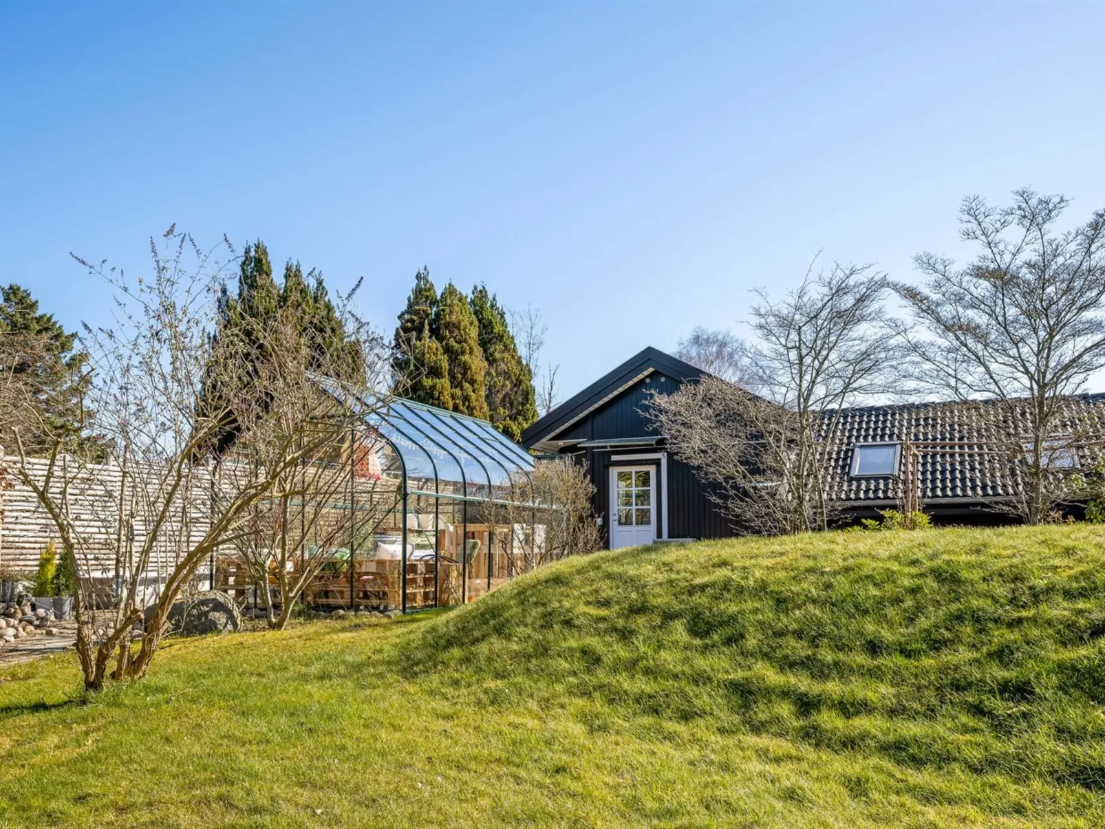 "Hughe" - 1.3km from the sea-Buiten