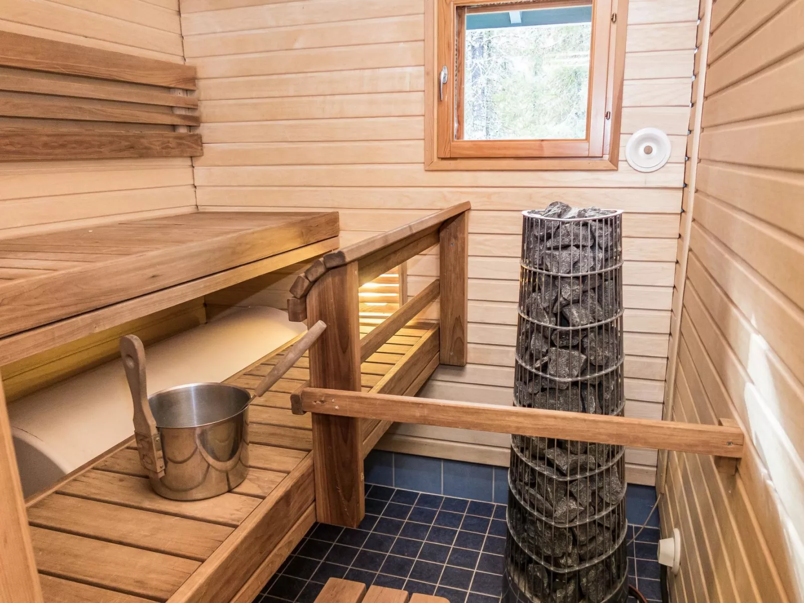 Pyhäjärven loma-Binnen