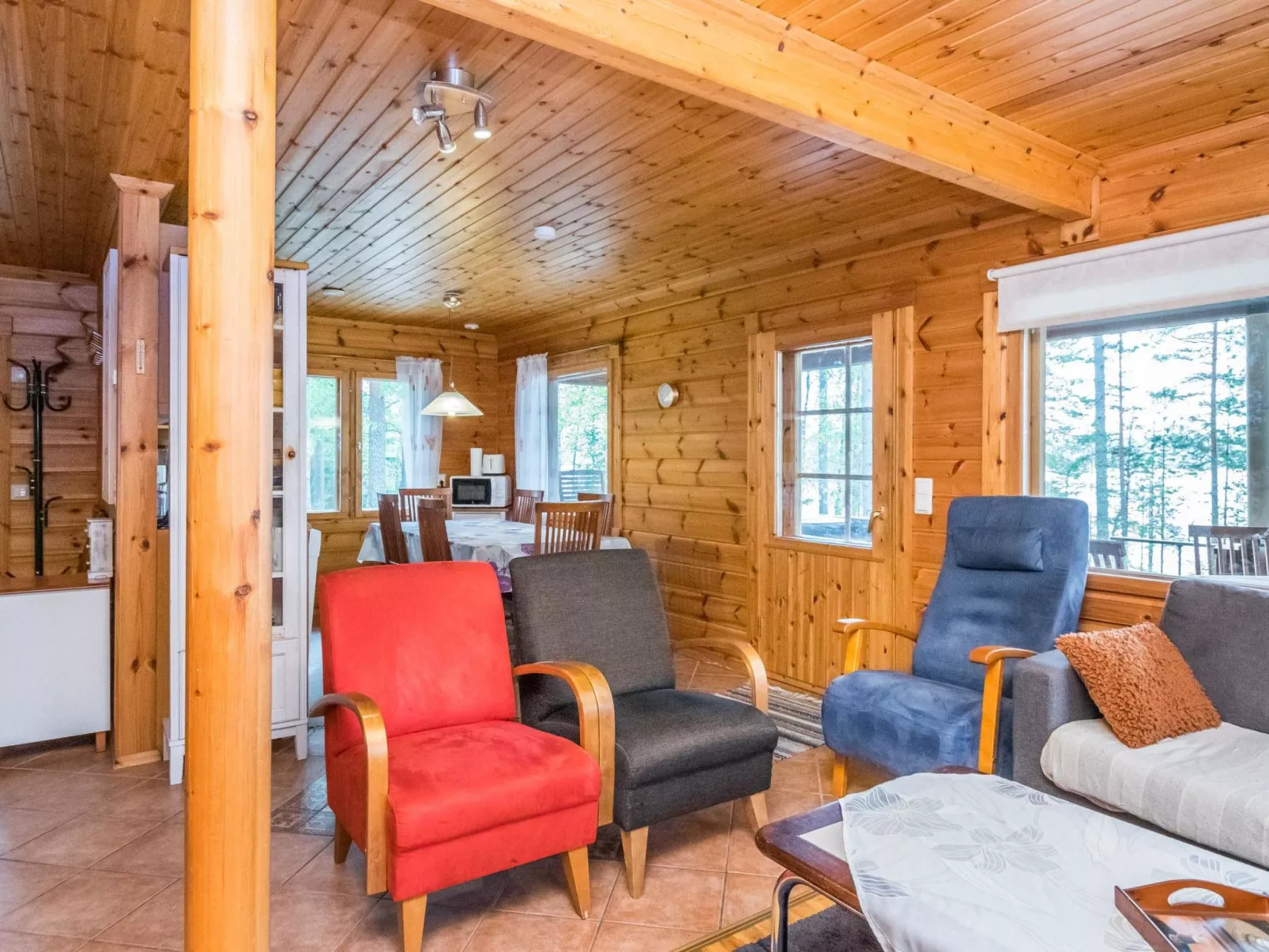 Metsola / huilinpaikka-Binnen