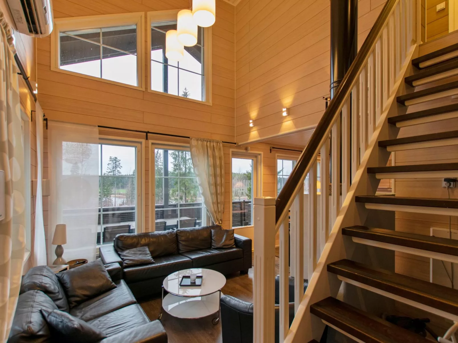 Villa nummenranta 1-Binnen