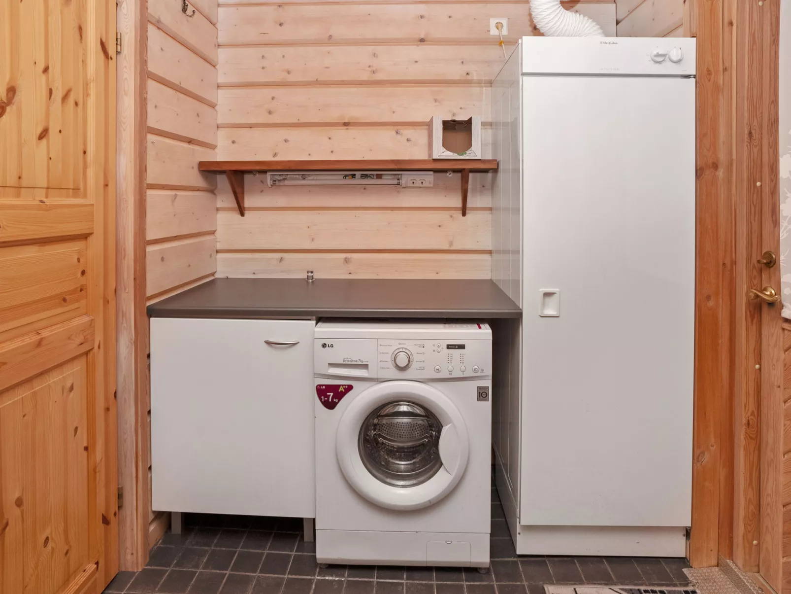 Vuosselin kataja 5-Binnen