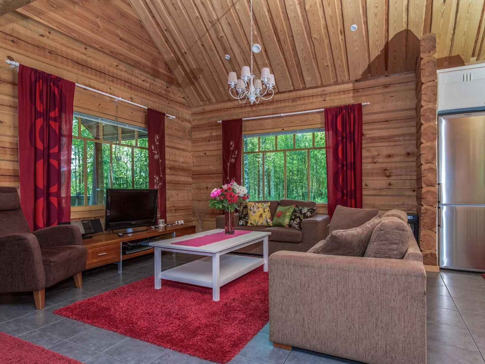 Koivuniemen rouva-Binnen