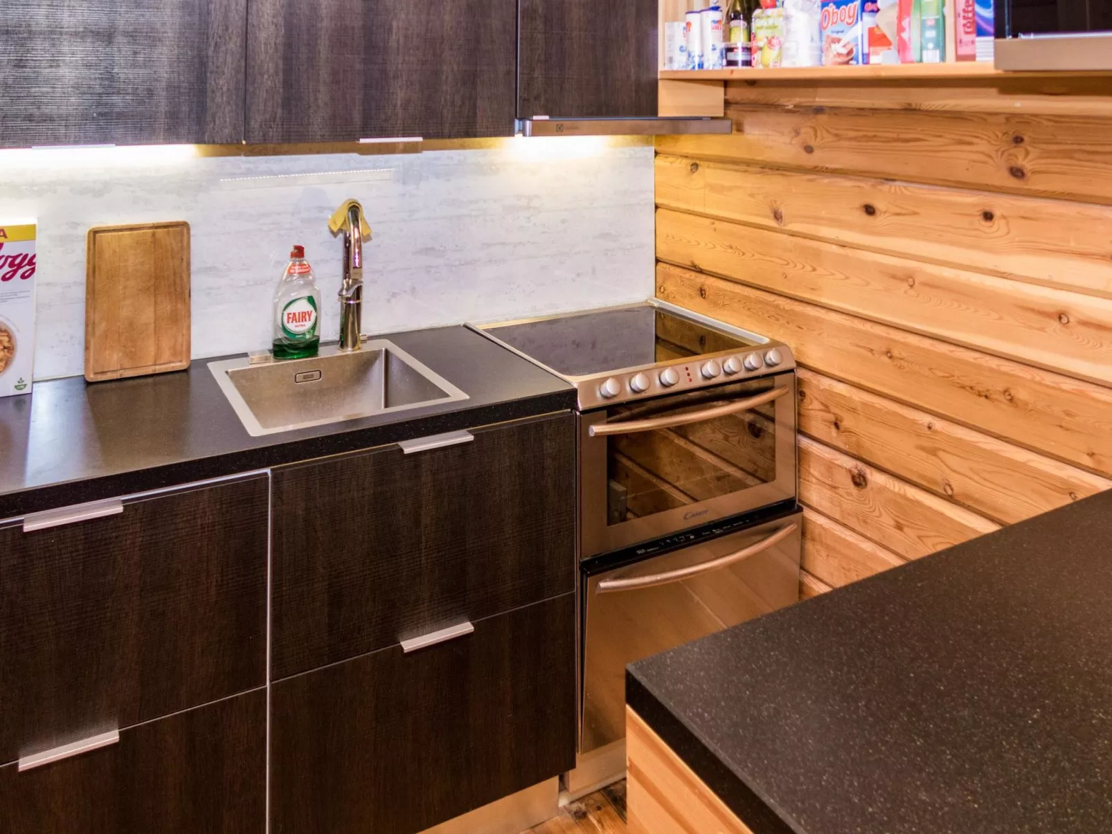 Kelokaltiokylä 17-Binnen