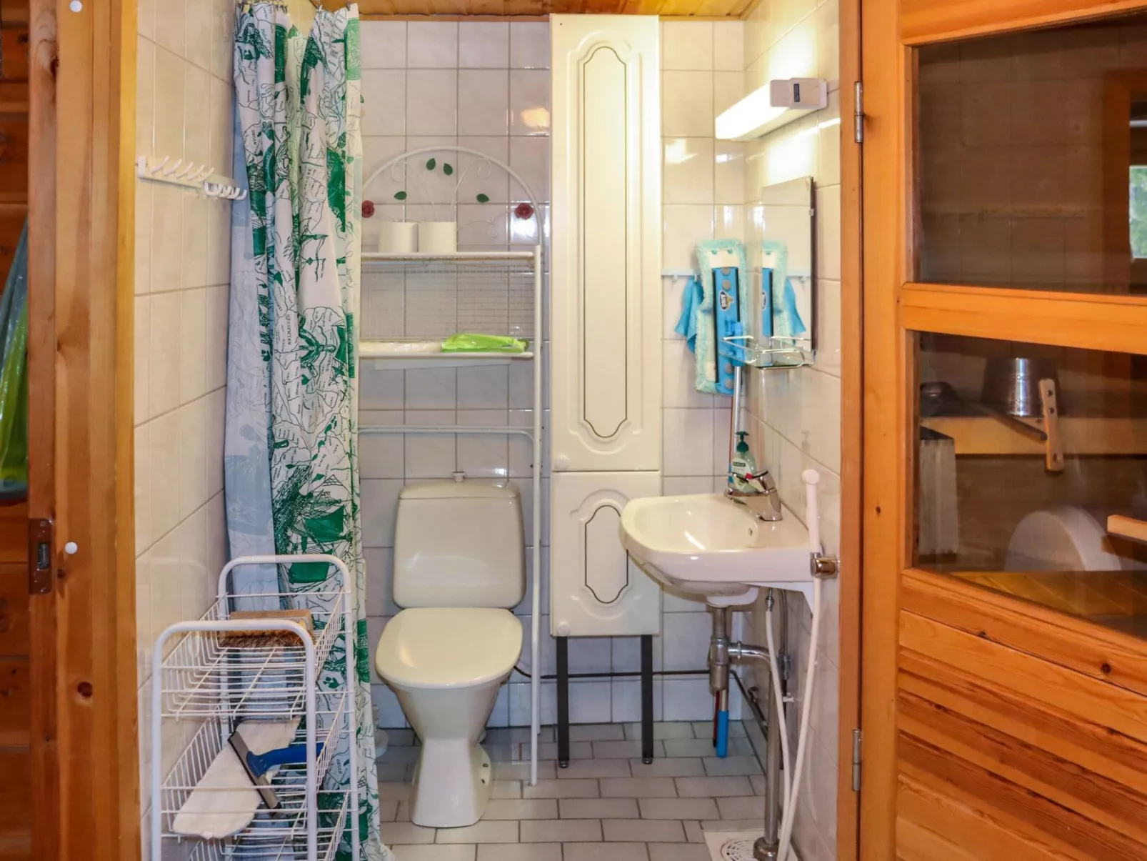 Millantupa paritalo-Binnen