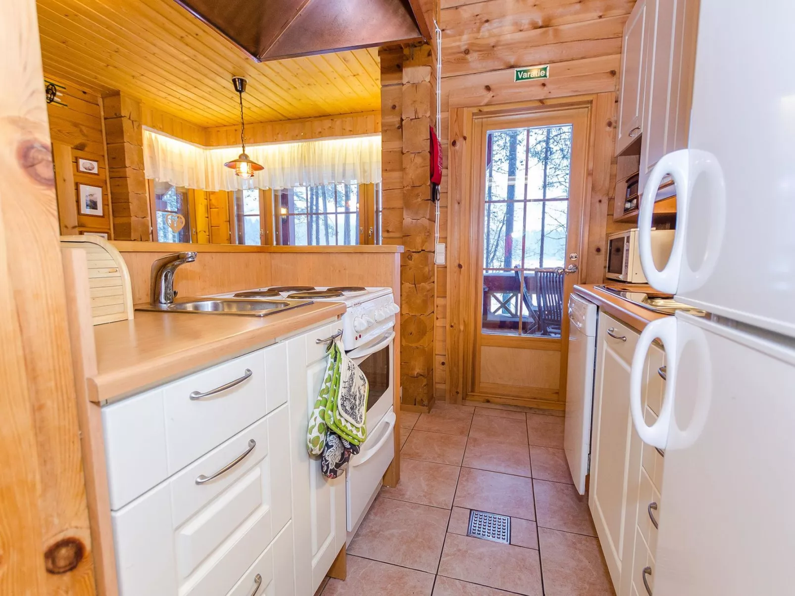 Villa käpytikka-Binnen