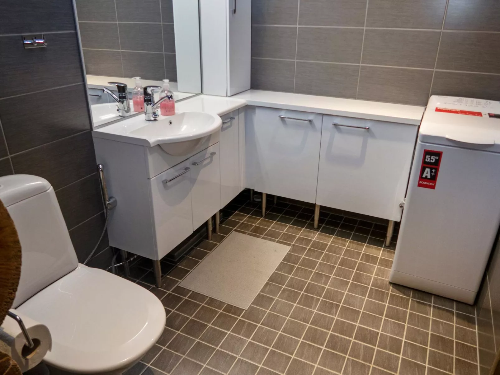 Agenttimajat 1-Binnen