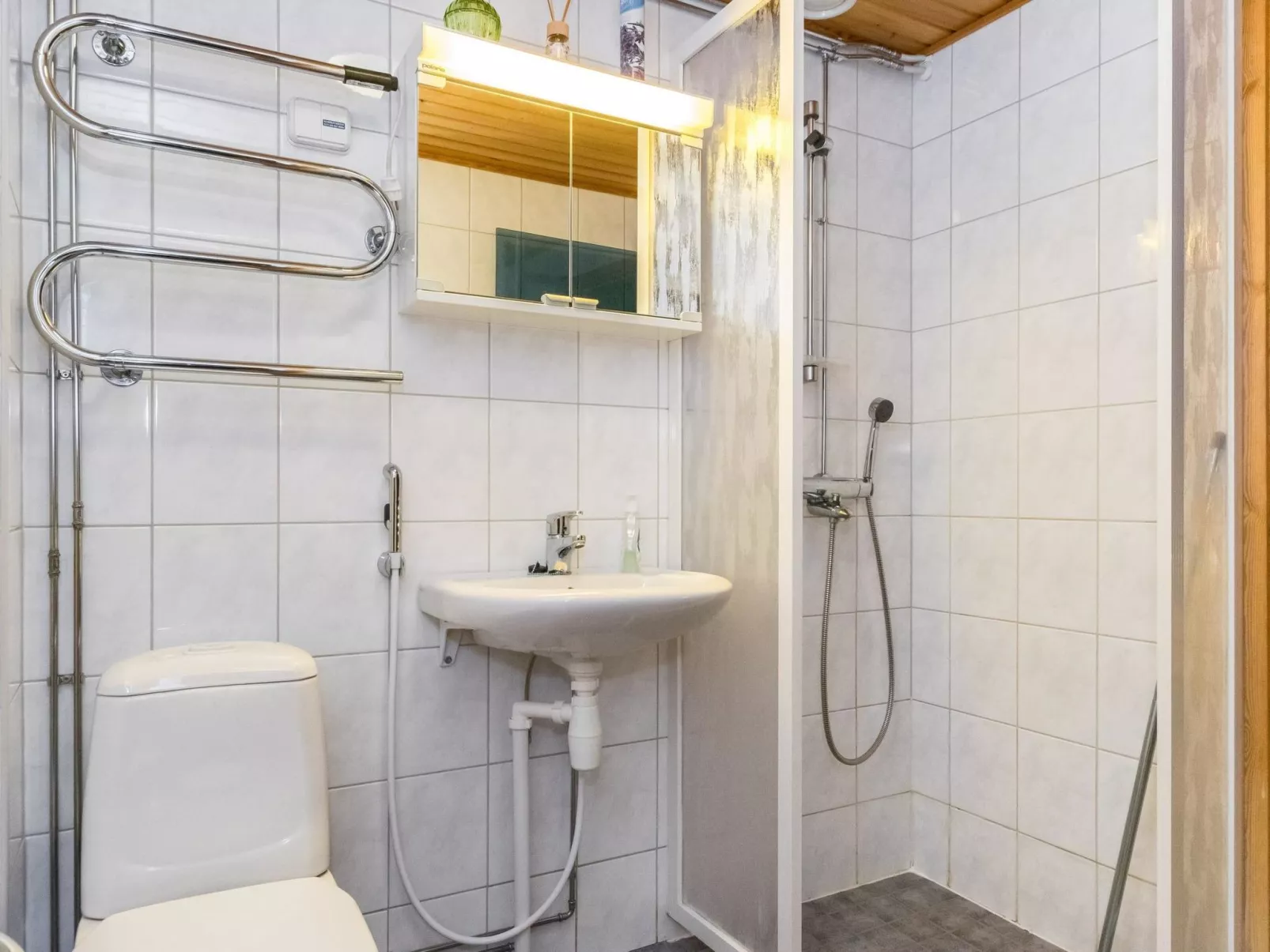 Tuunaantupa 2 f-Binnen