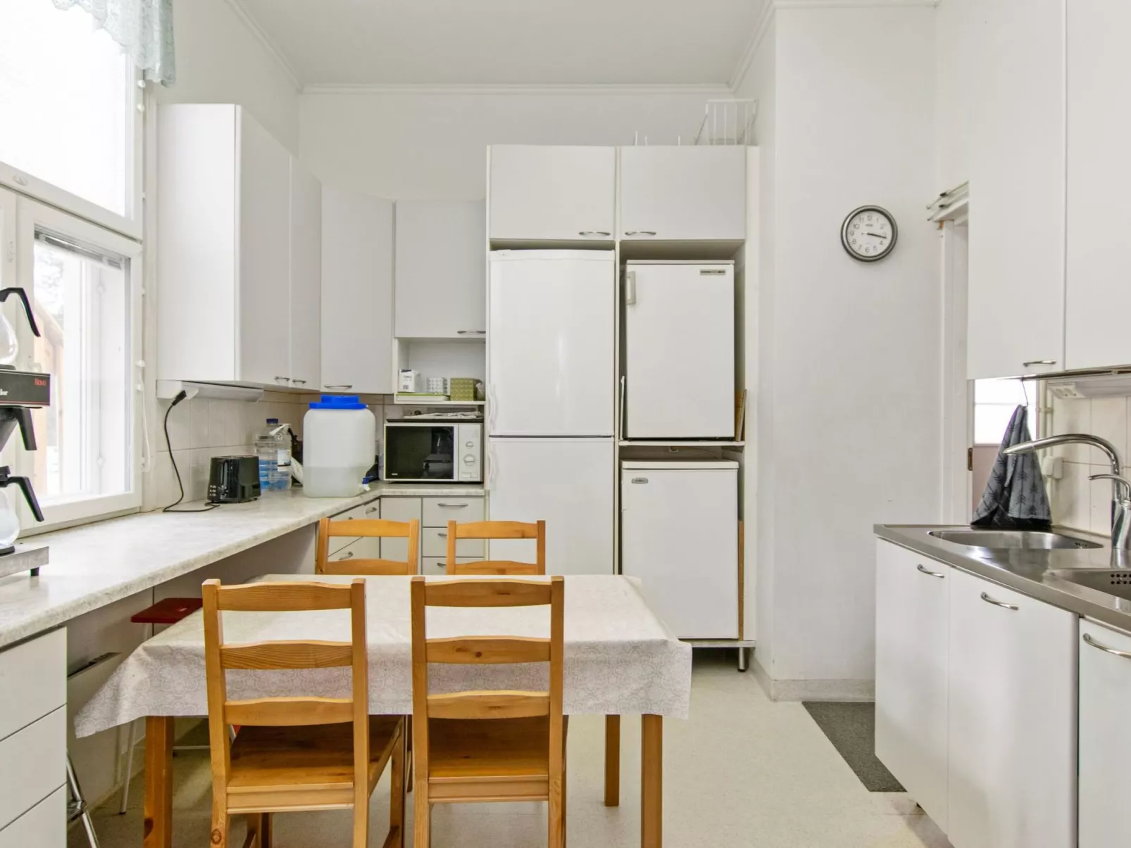 Kaislajärven huvila-Binnen