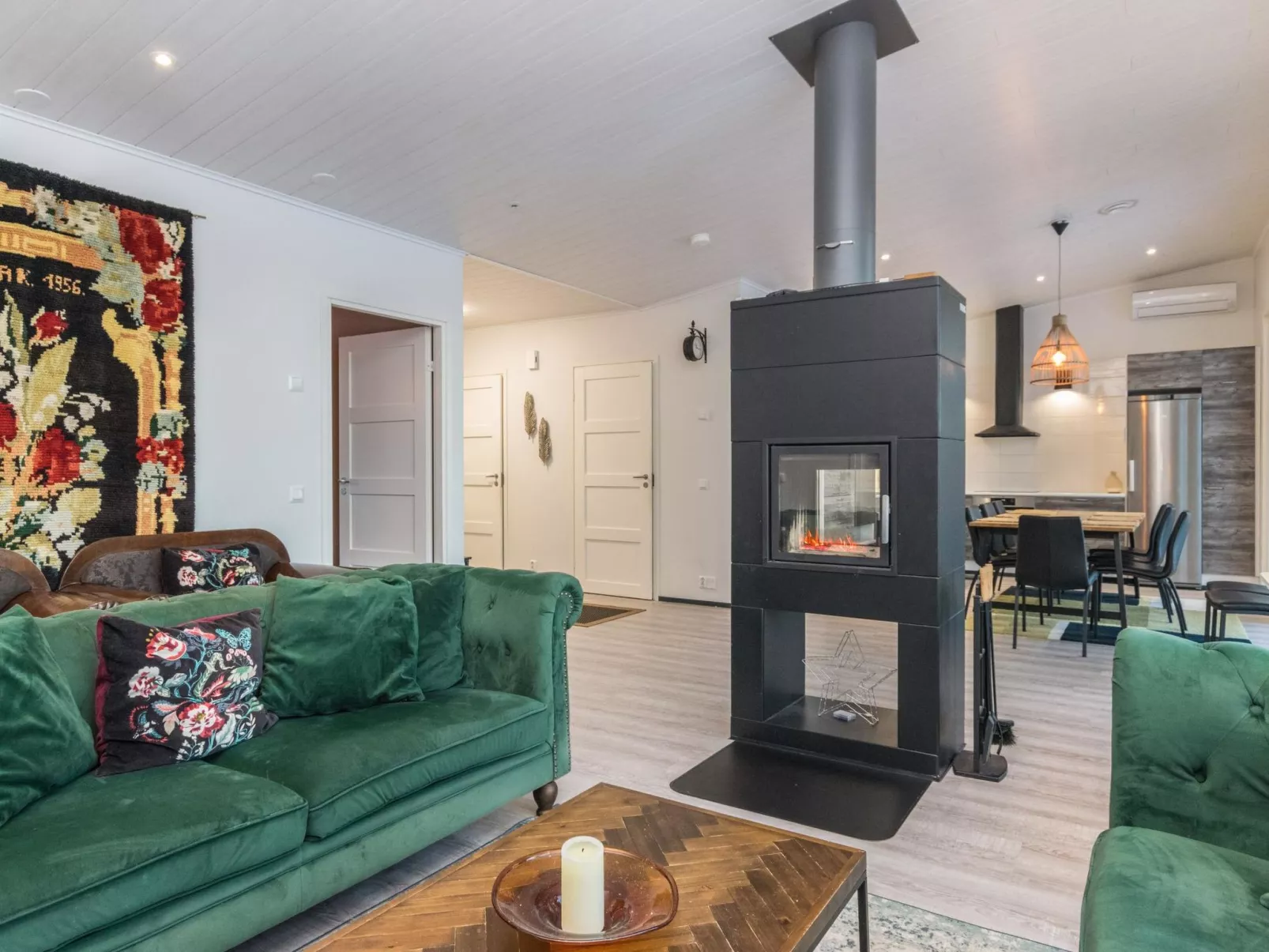 Villa karhentimantti-Binnen