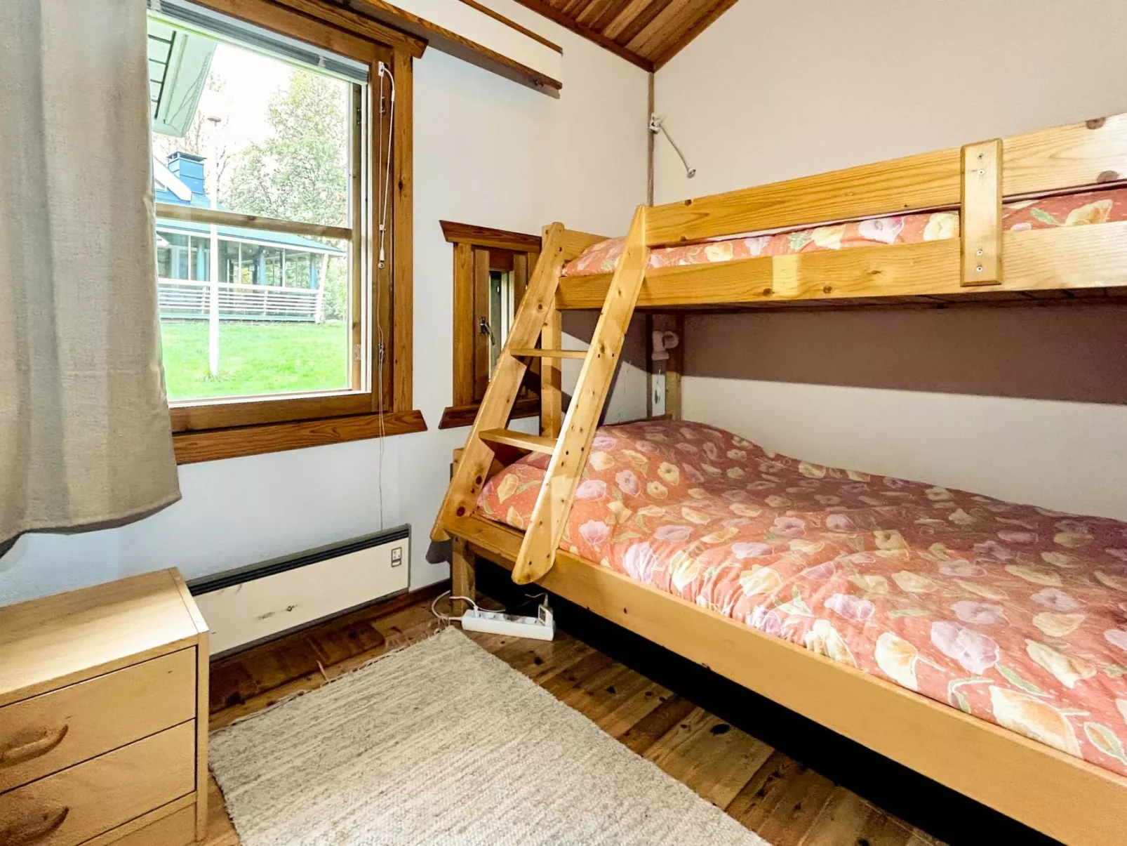 Lomakivakka b6-Binnen